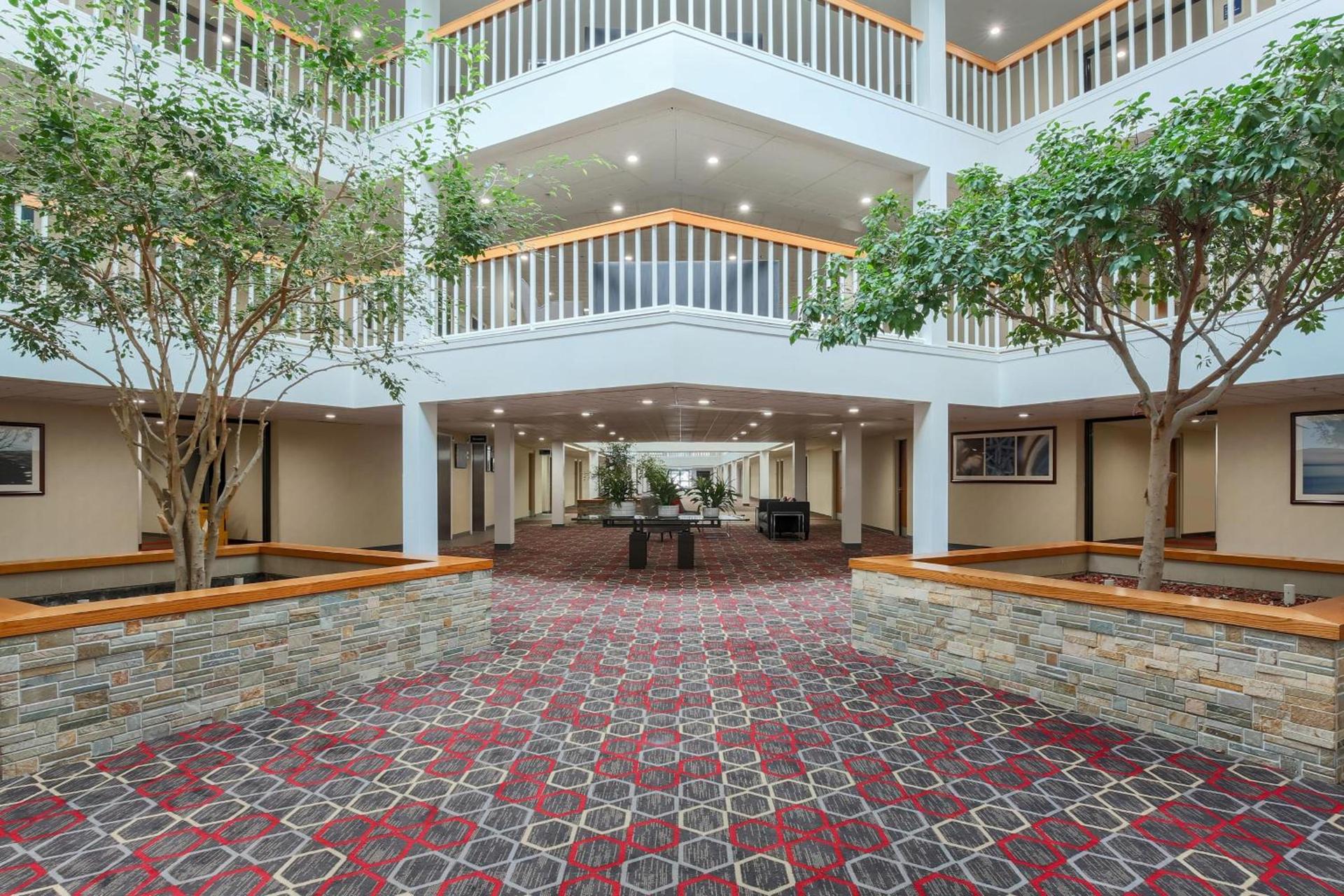 Four Points by Sheraton San Diego photo 2