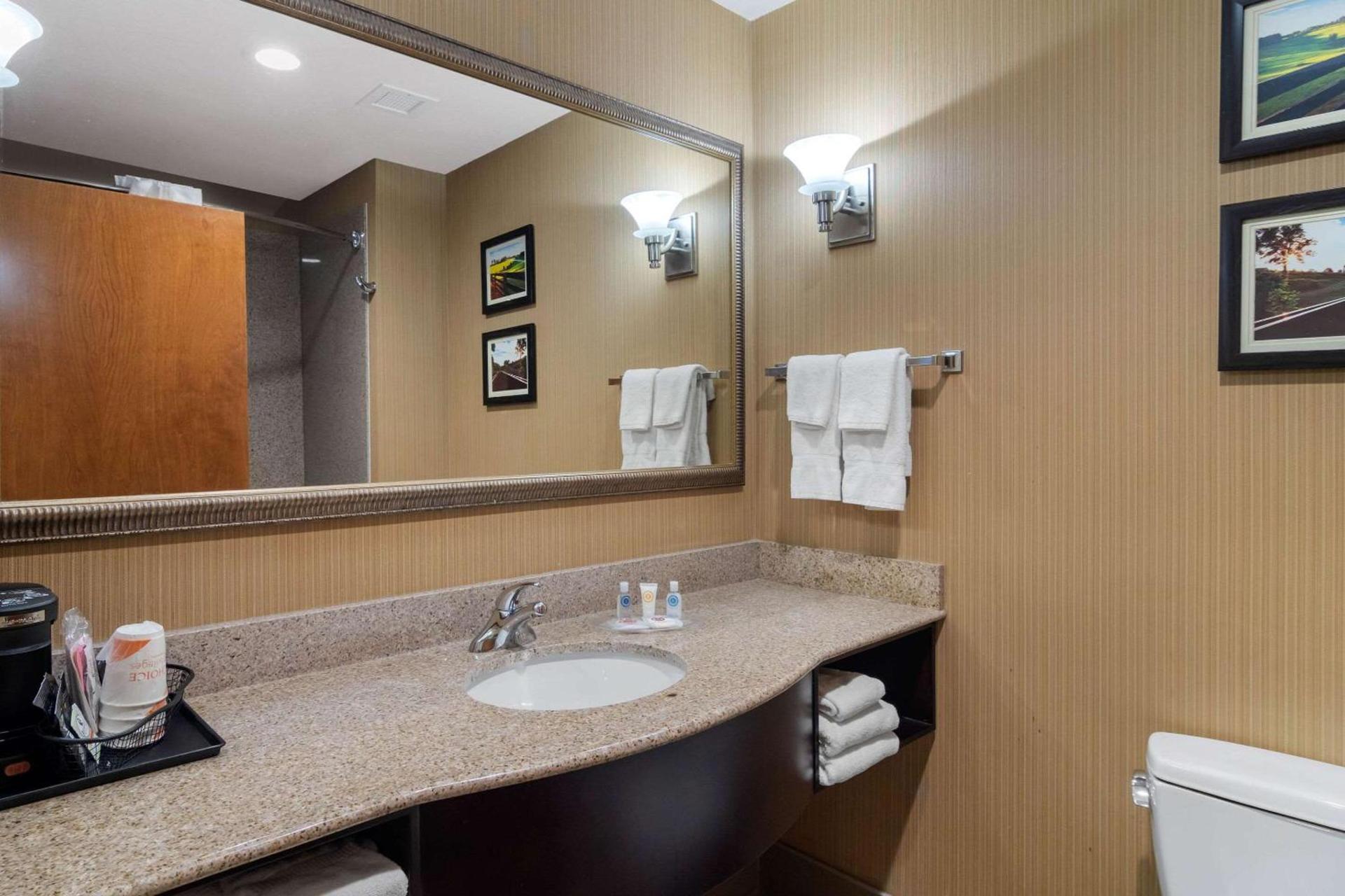 Comfort Suites Byron Warner Robins photo 8