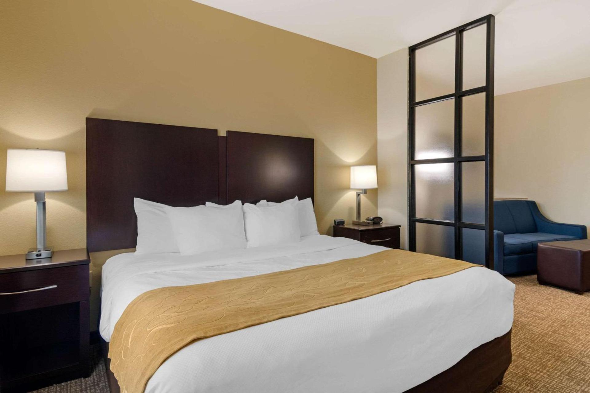 Comfort Suites Byron Warner Robins photo 9