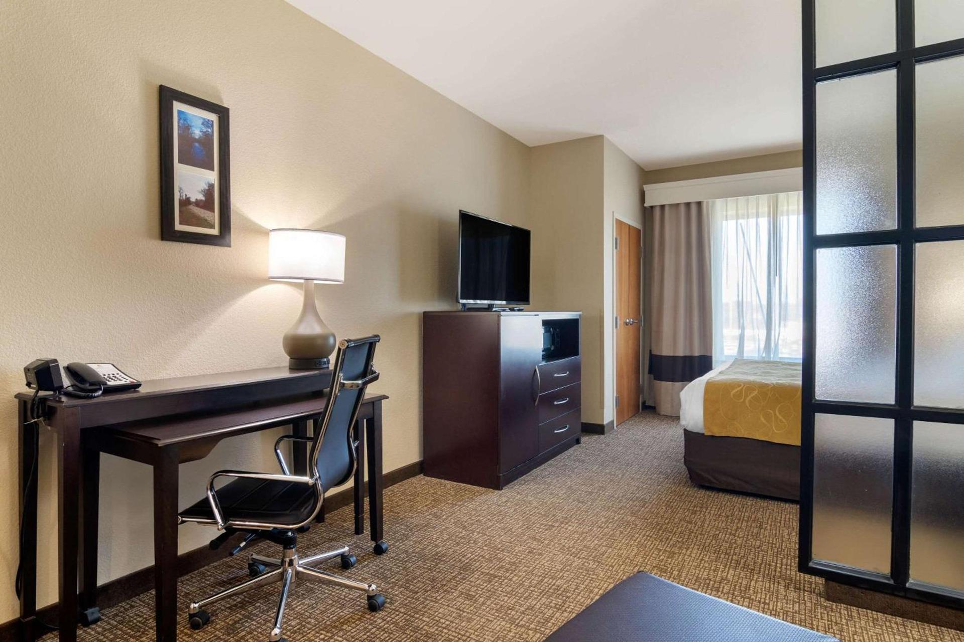Comfort Suites Byron Warner Robins photo 10