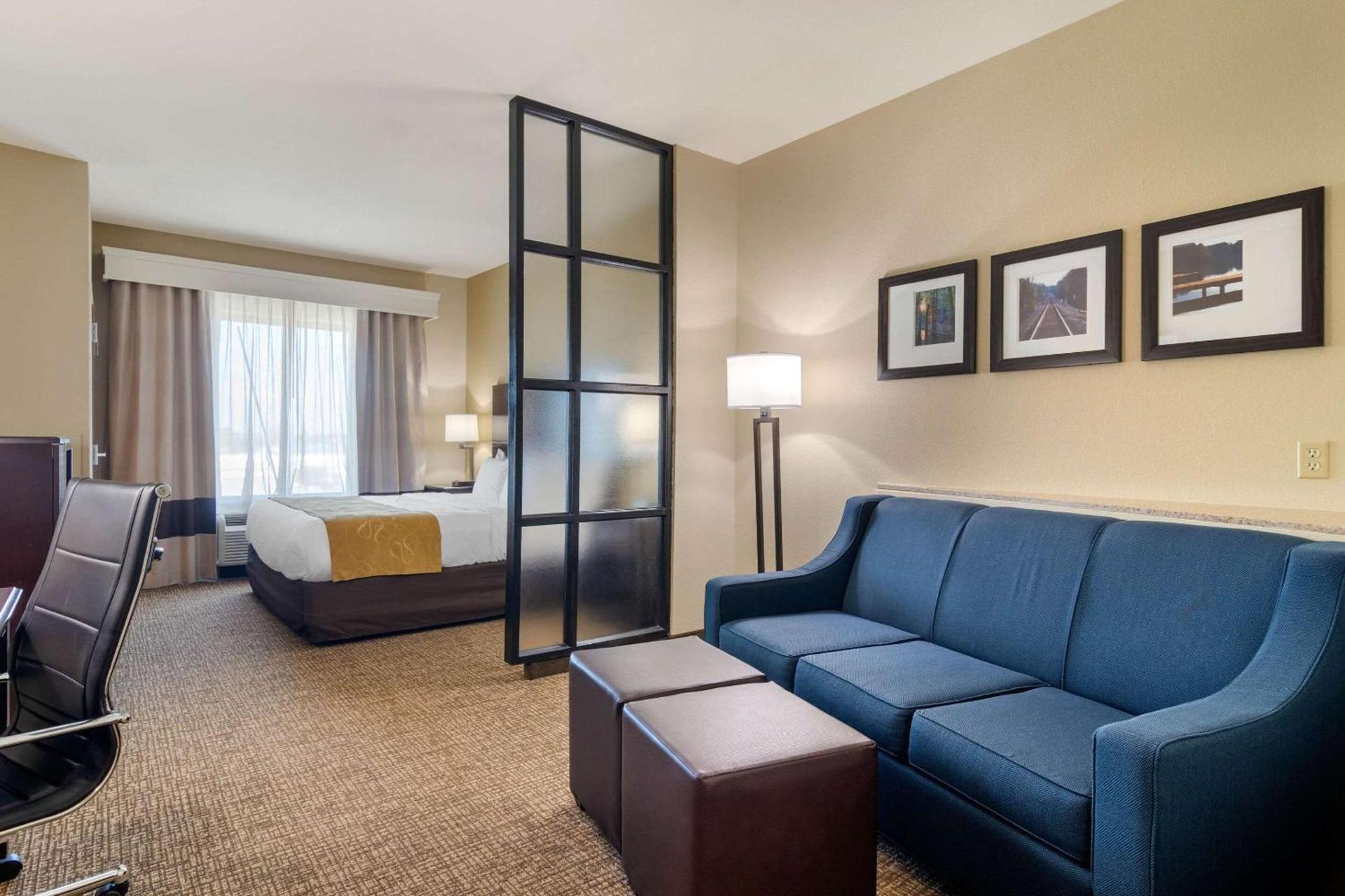 Comfort Suites Byron Warner Robins photo 11