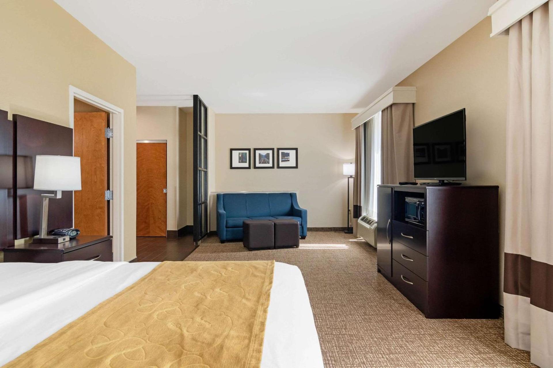 Comfort Suites Byron Warner Robins photo 14
