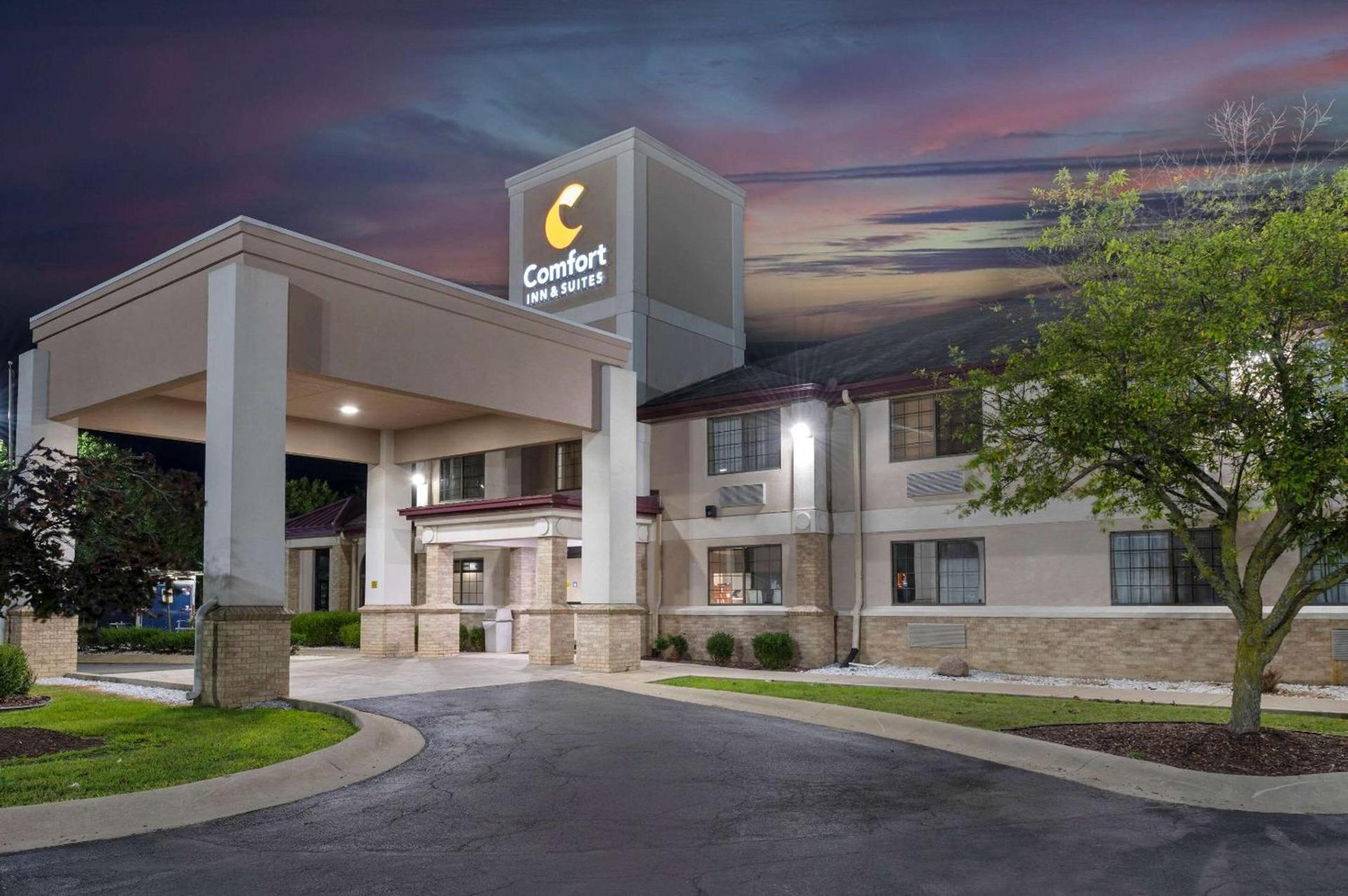 Comfort Inn & Suites Napoleon photo 5