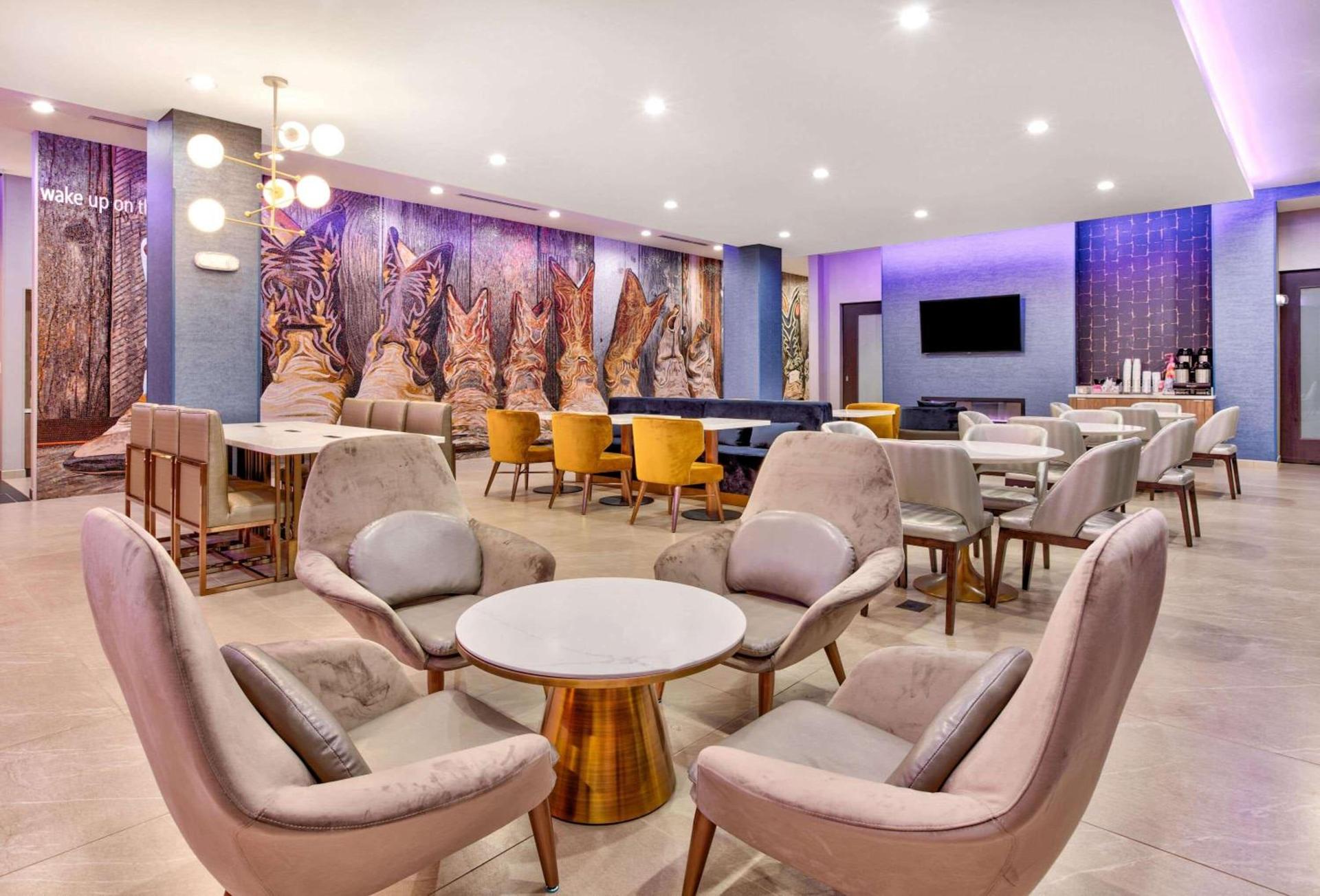 La Quinta Inn & Suites by Wyndham Terrell photo 6