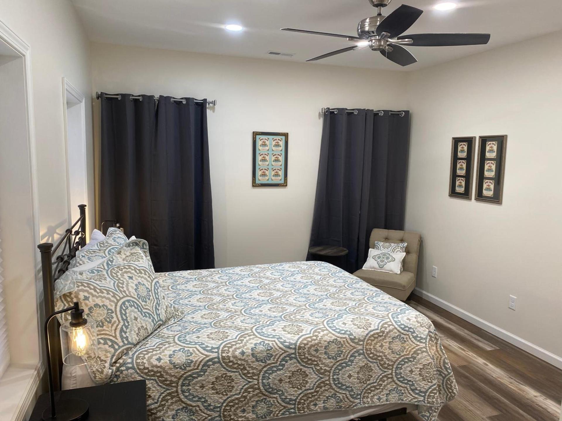 Hermann Crown Suites photo 46