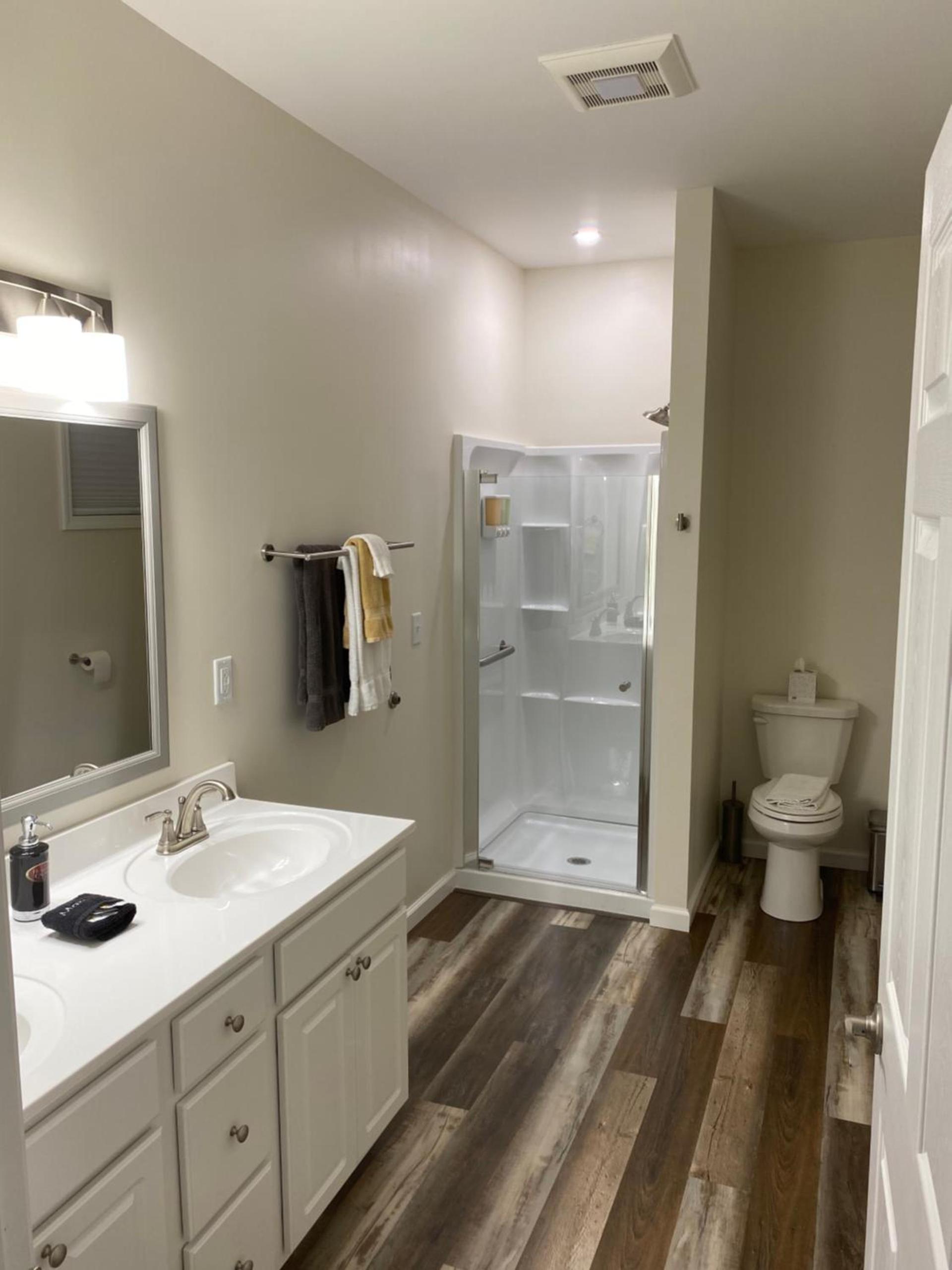 Hermann Crown Suites photo 42