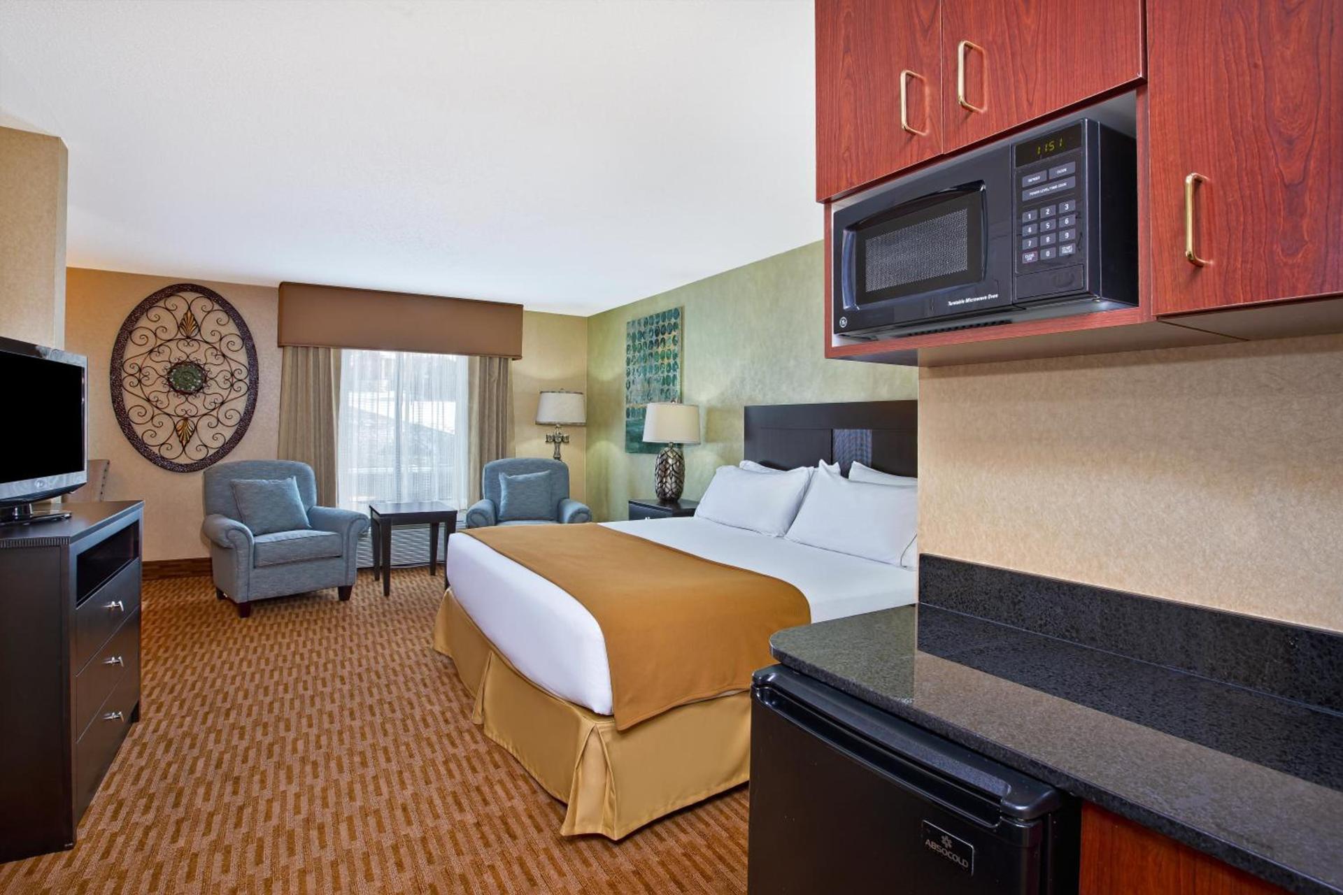 Holiday Inn Express & Suites - Sharon-Hermitage by IHG photo 13