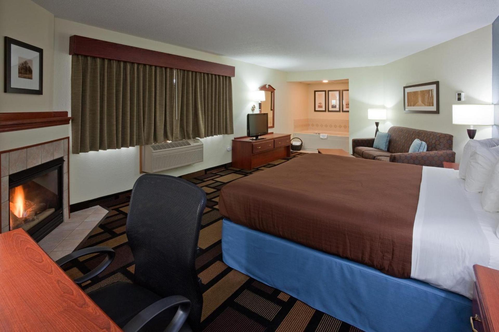 AmericInn by Wyndham Austin photo 17