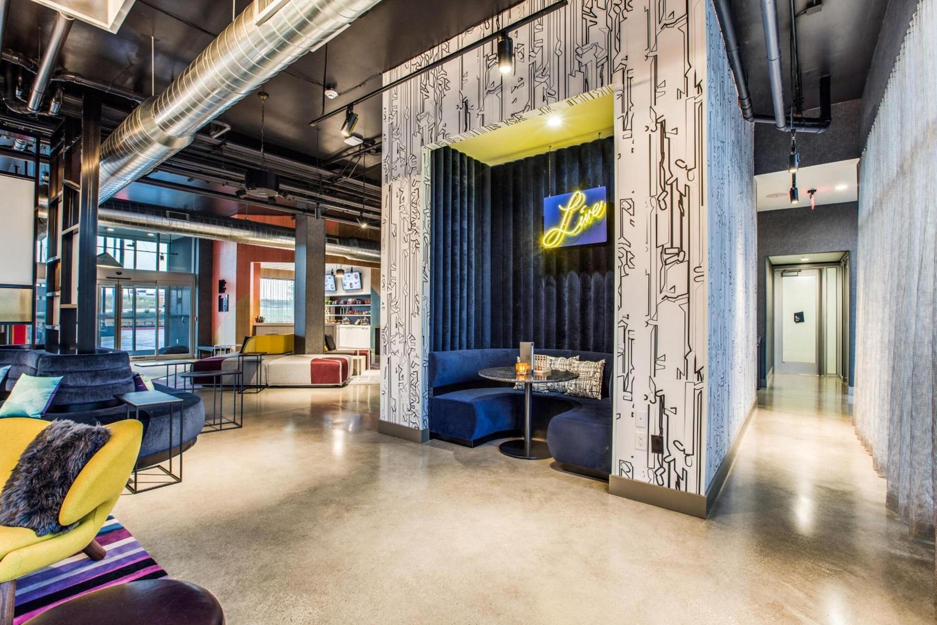 Aloft by Marriott Dallas Arlington Entertainment District photo 2