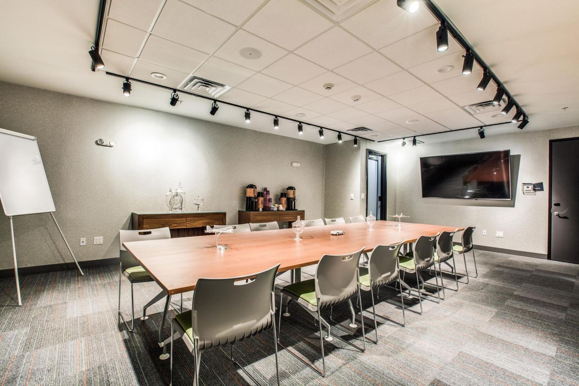 Aloft by Marriott Dallas Arlington Entertainment District photo 7