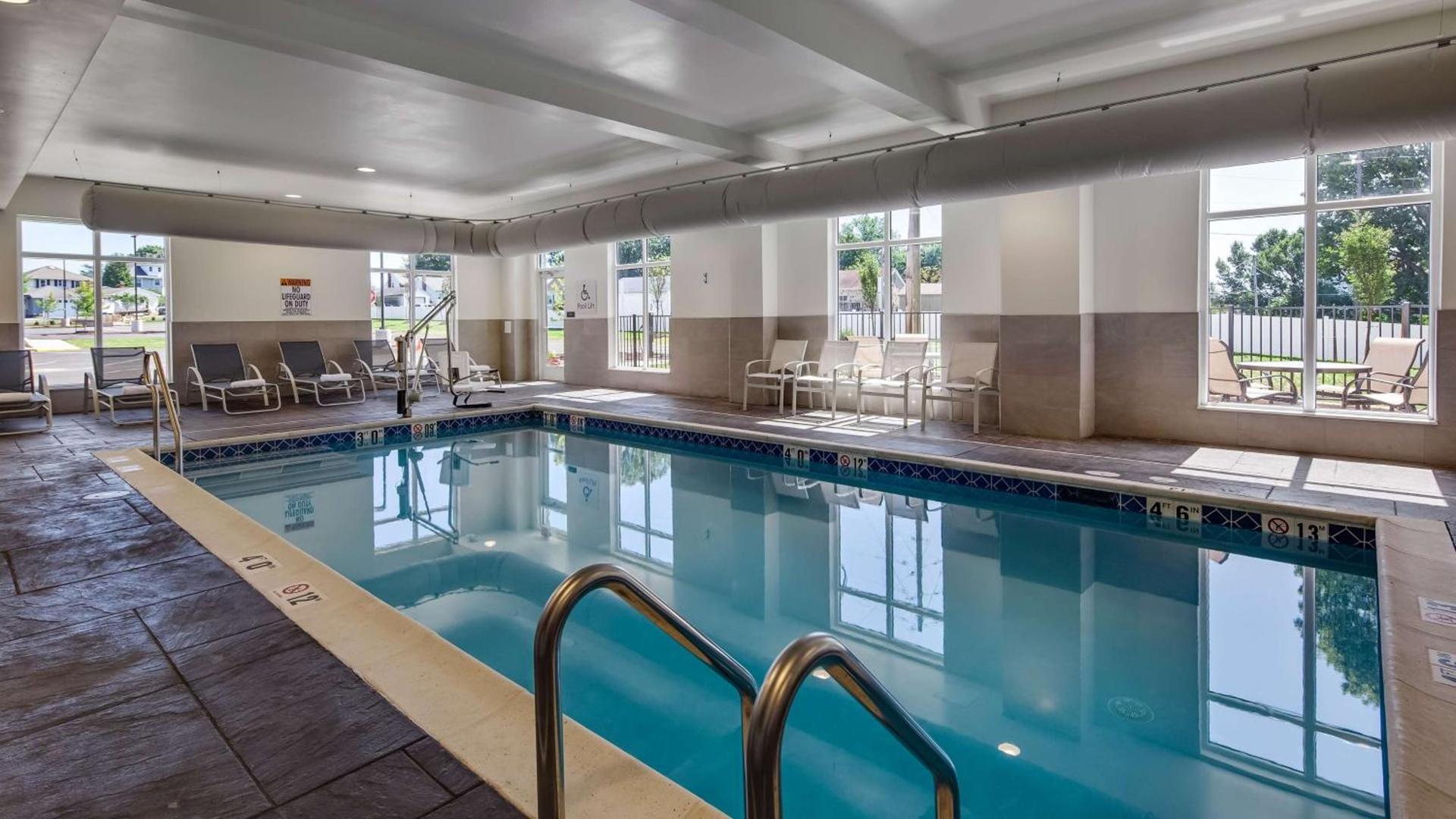 Best Western Plus Hershey photo 12