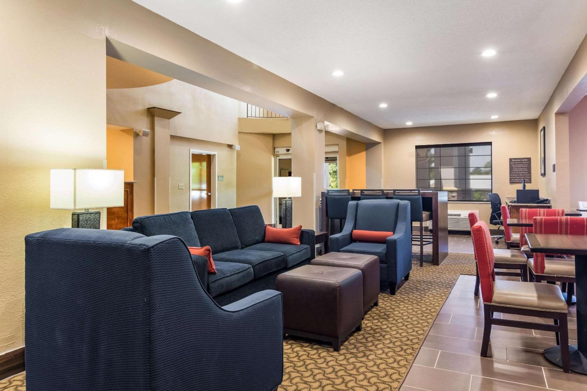 Comfort Suites Eufaula North photo 11