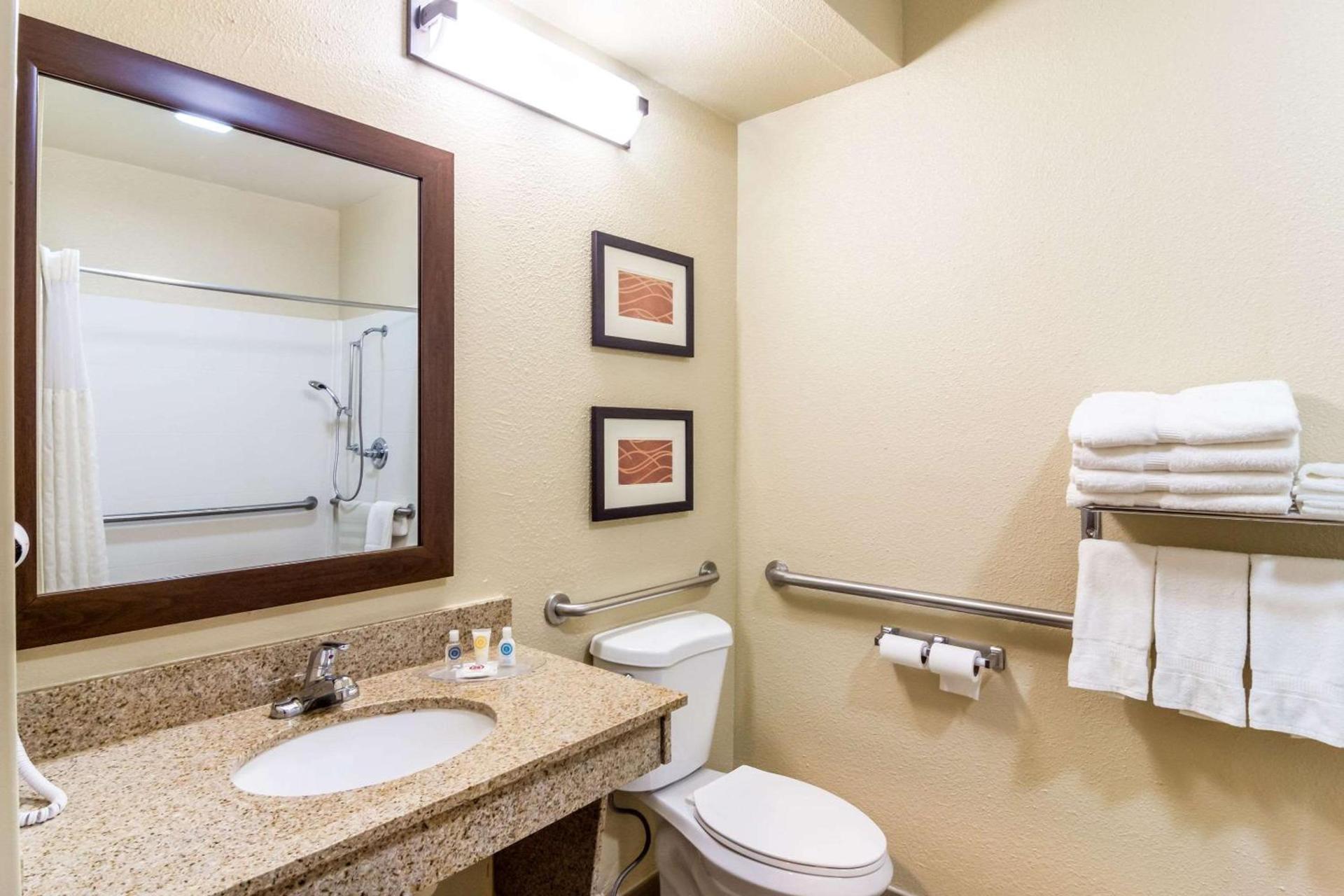 Comfort Suites Eufaula North photo 27