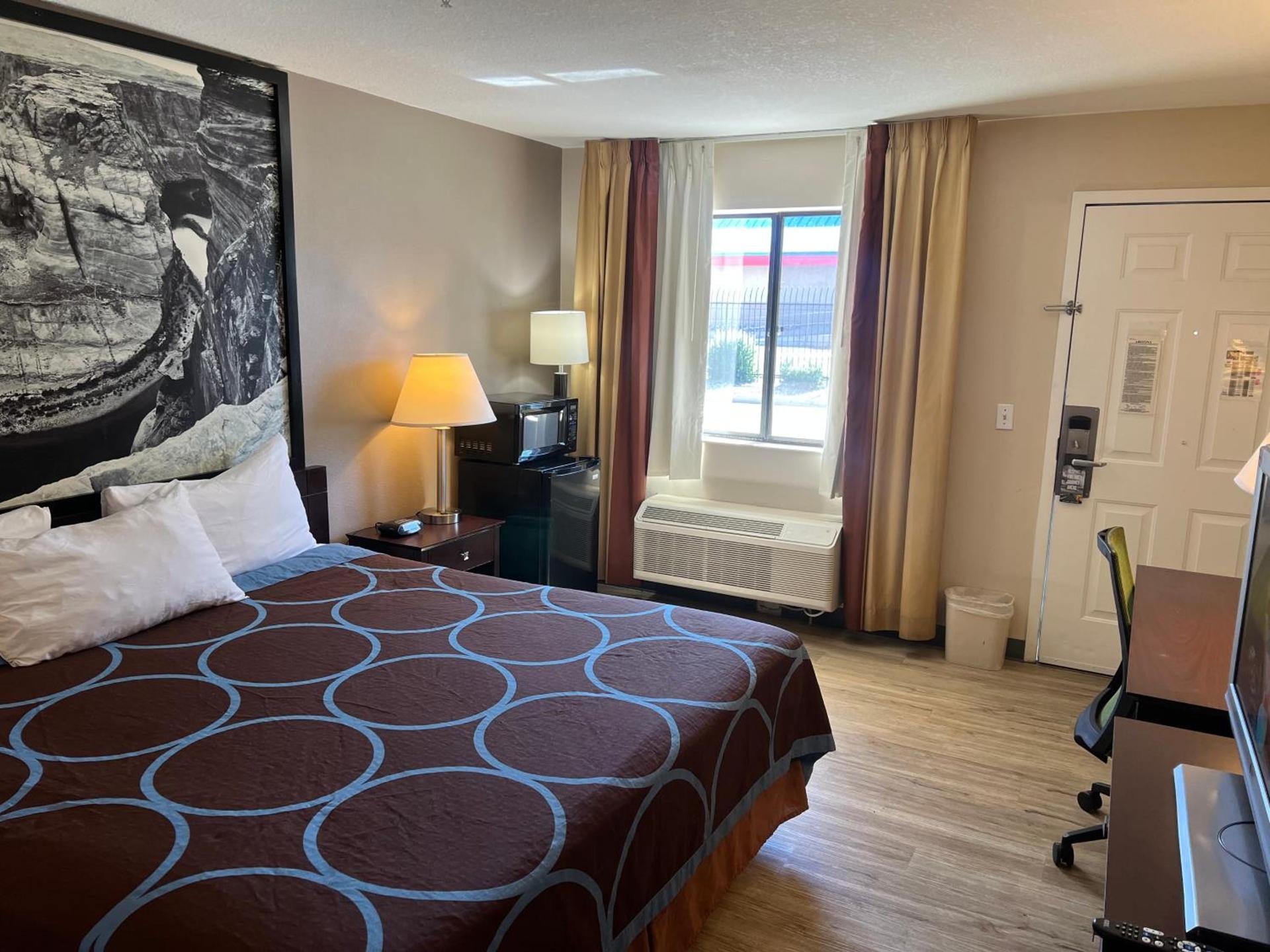 Super 8 by Wyndham Tucson/Grant Road Area AZ photo 17