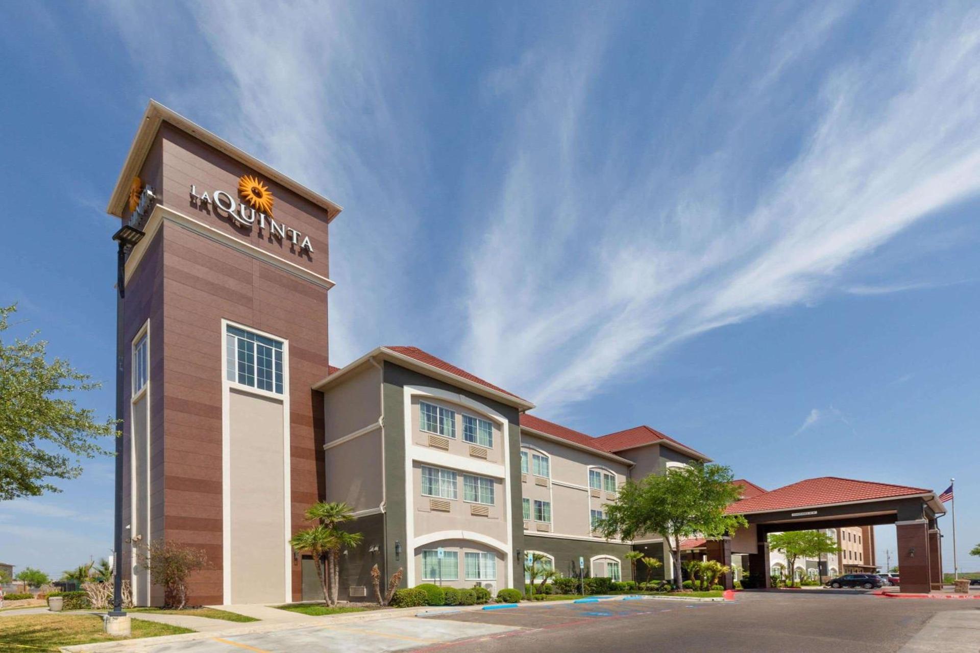 La Quinta by Wyndham Laredo Airport photo 3