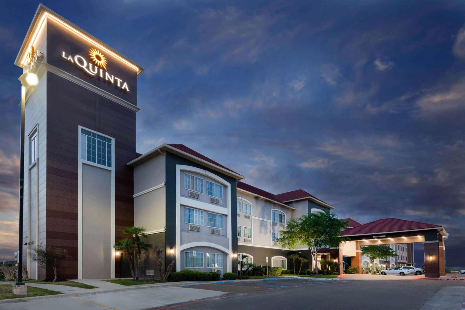 La Quinta by Wyndham Laredo Airport photo 5