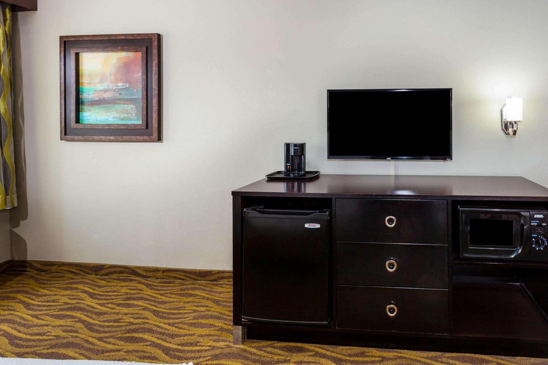 La Quinta by Wyndham Laredo Airport photo 23