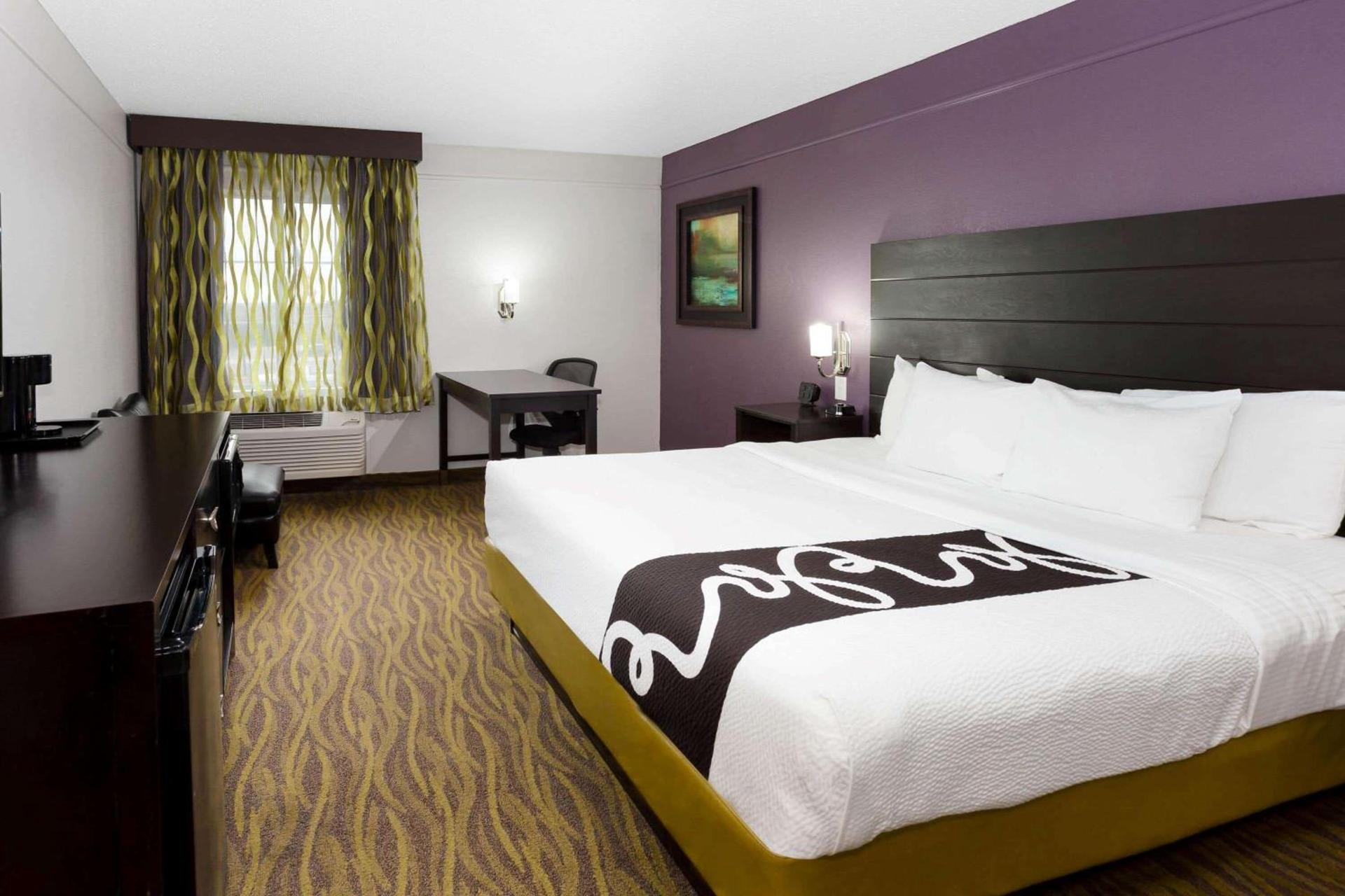 La Quinta by Wyndham Laredo Airport photo 29