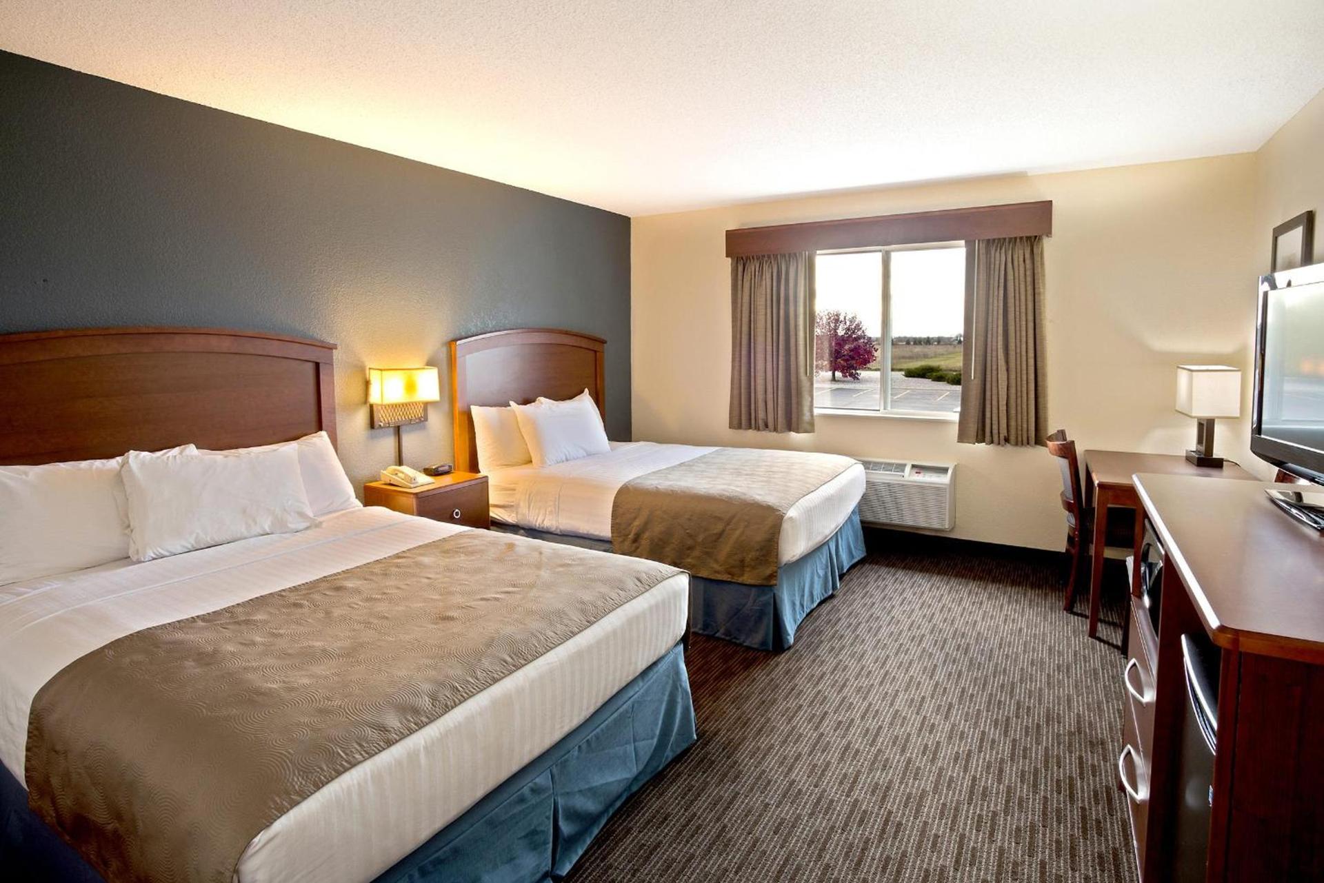 AmericInn by Wyndham Bay City photo 50