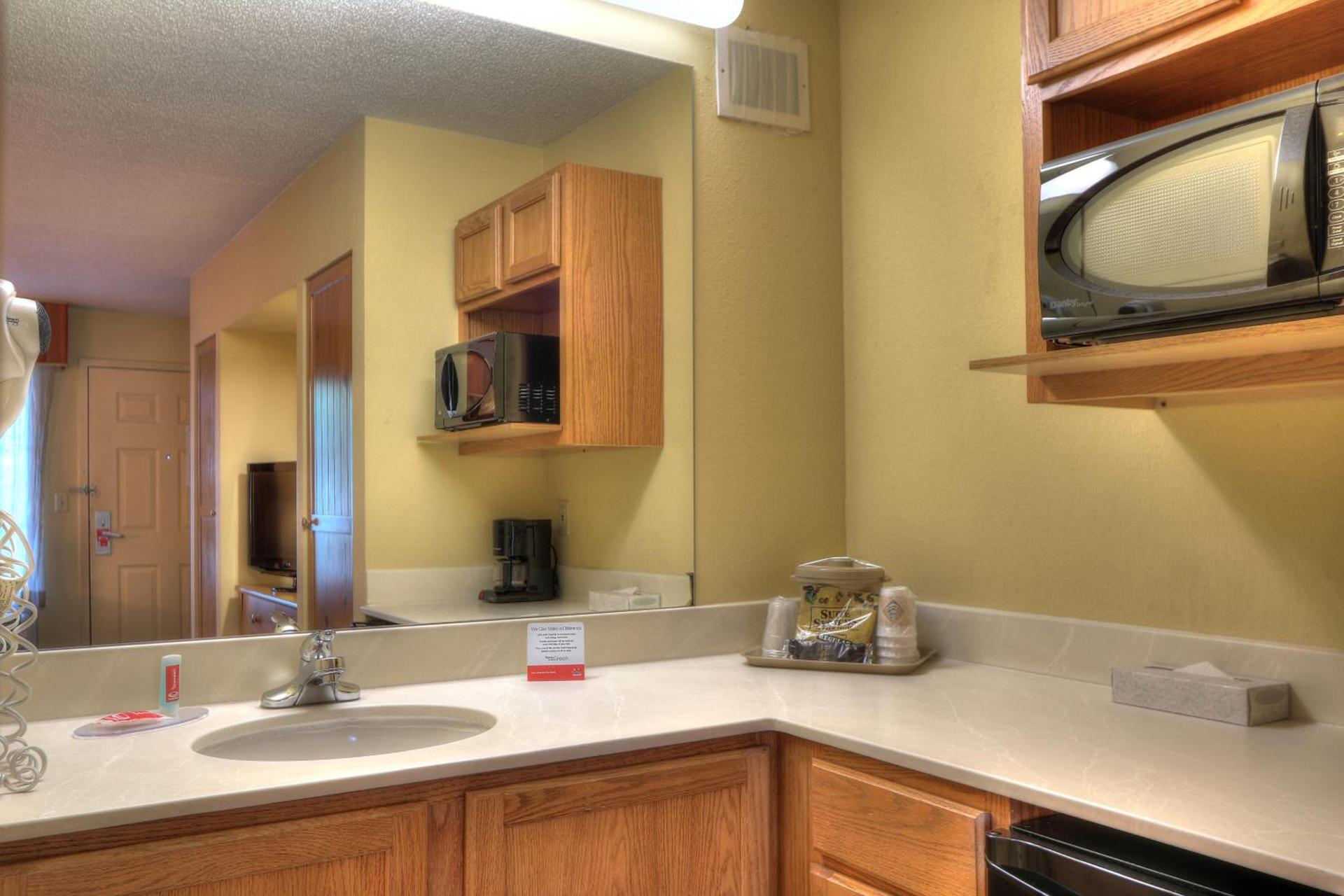 Econo Lodge Pigeon Forge Riverside photo 82