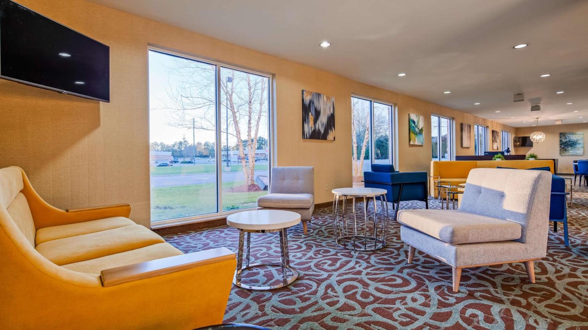Best Western Dothan Inn & Suites photo 9
