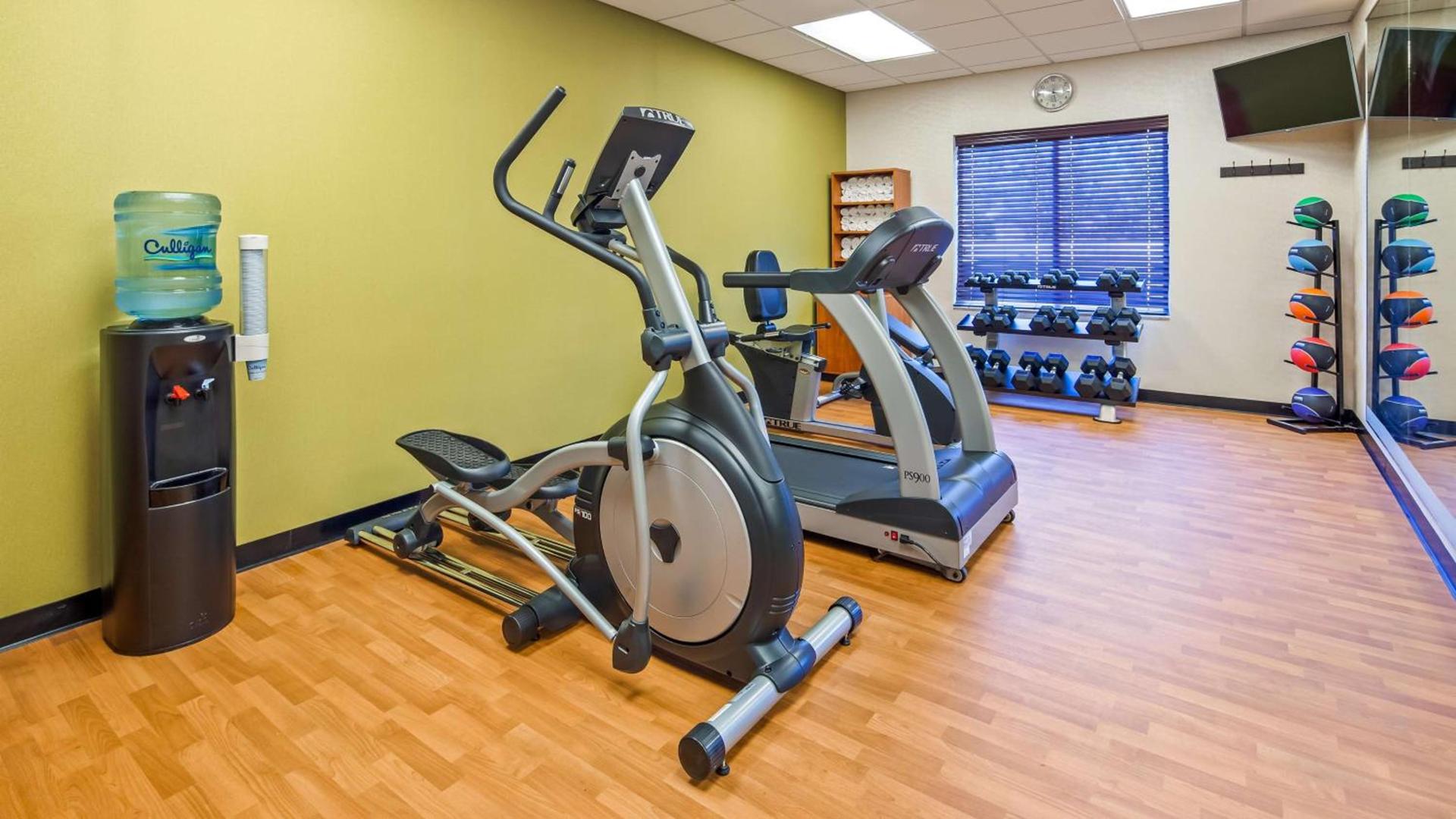 Best Western Dothan Inn & Suites photo 14