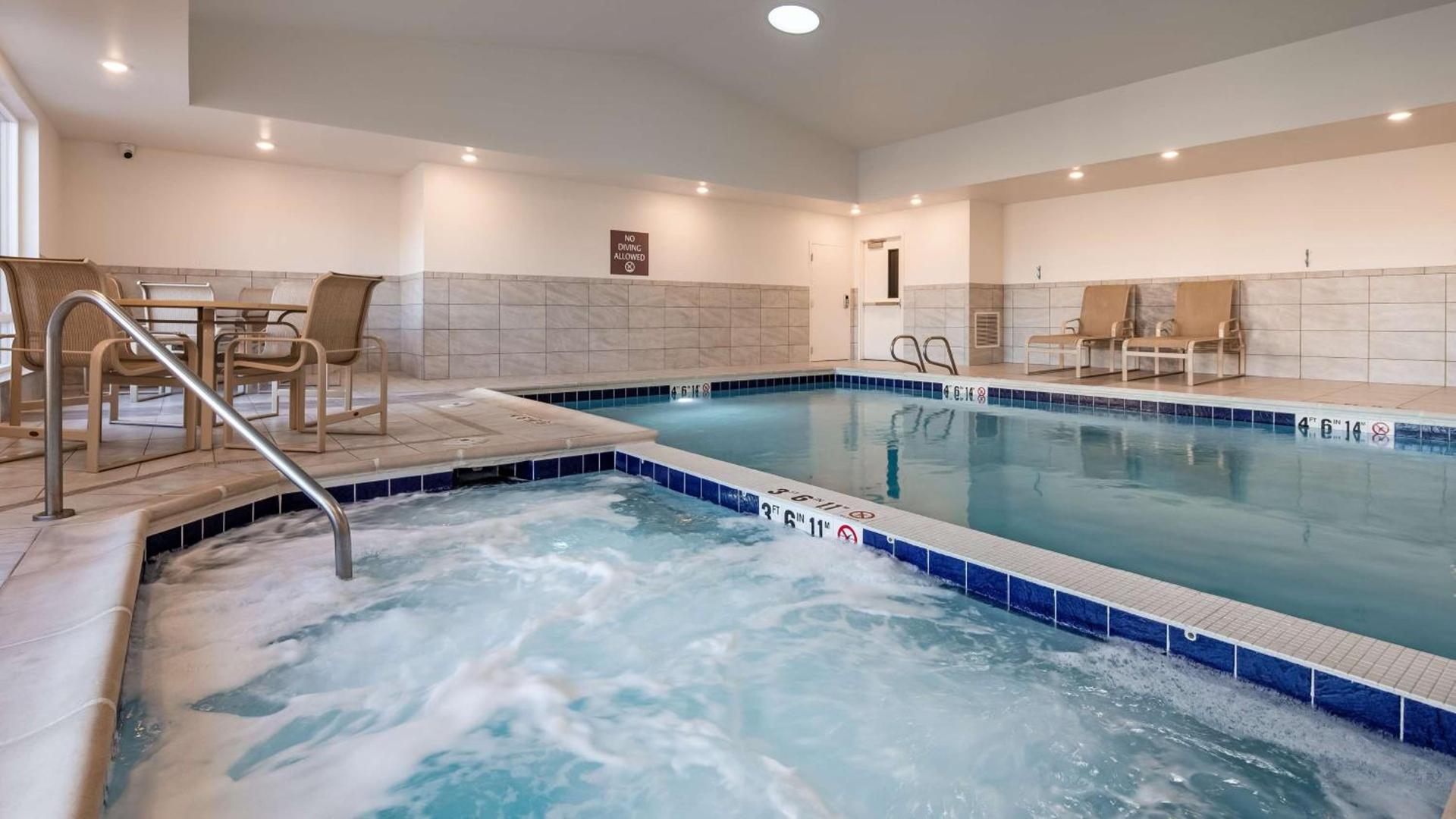 Best Western Plus Silver Saddle Inn photo 49