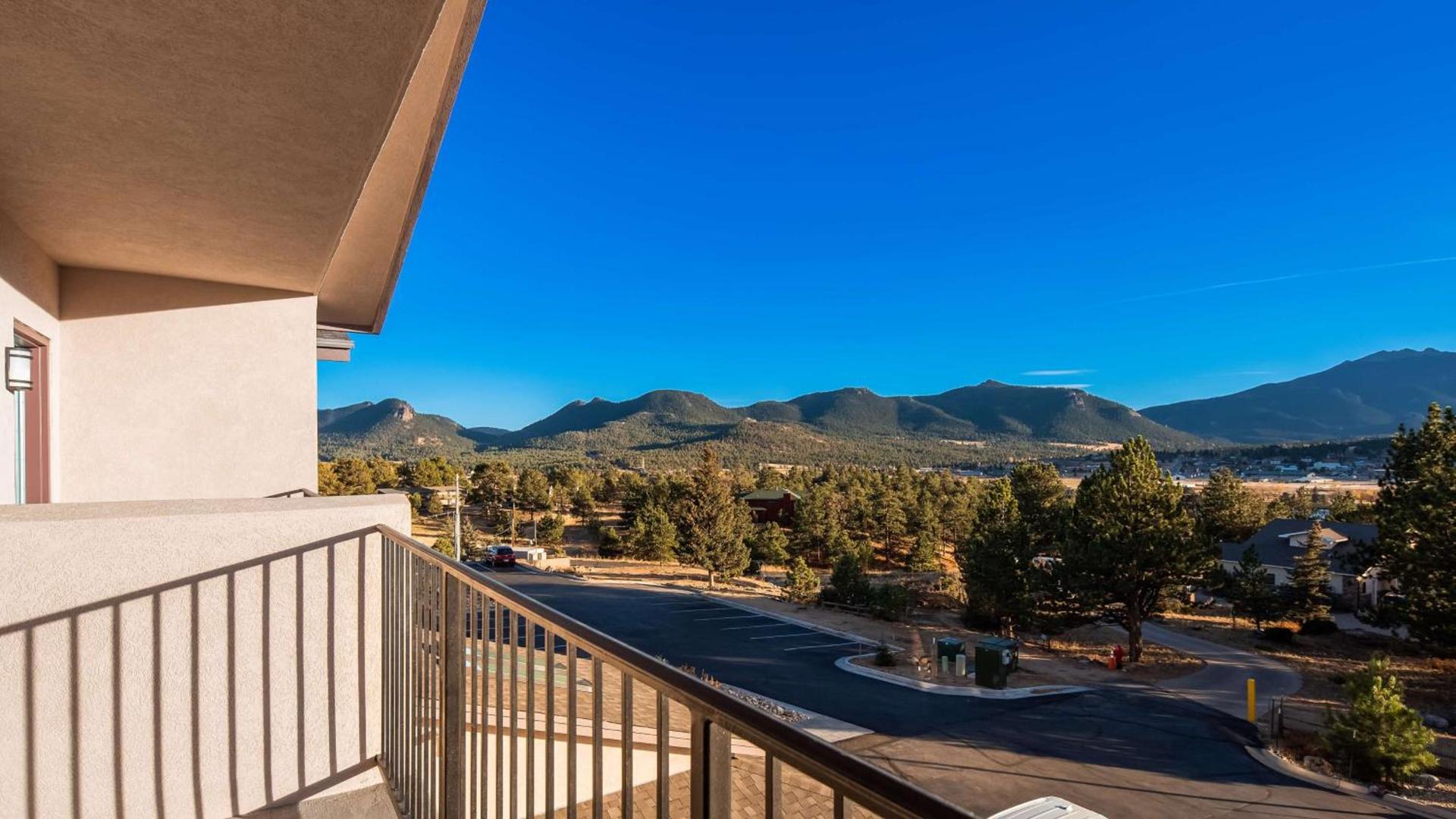 Best Western Plus Silver Saddle Inn photo 16