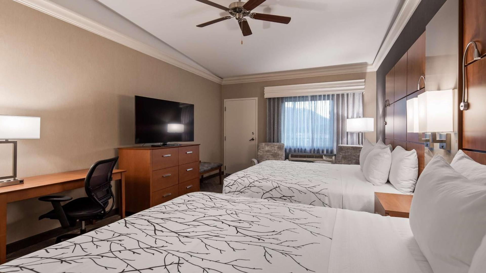 Best Western Plus Silver Saddle Inn photo 21