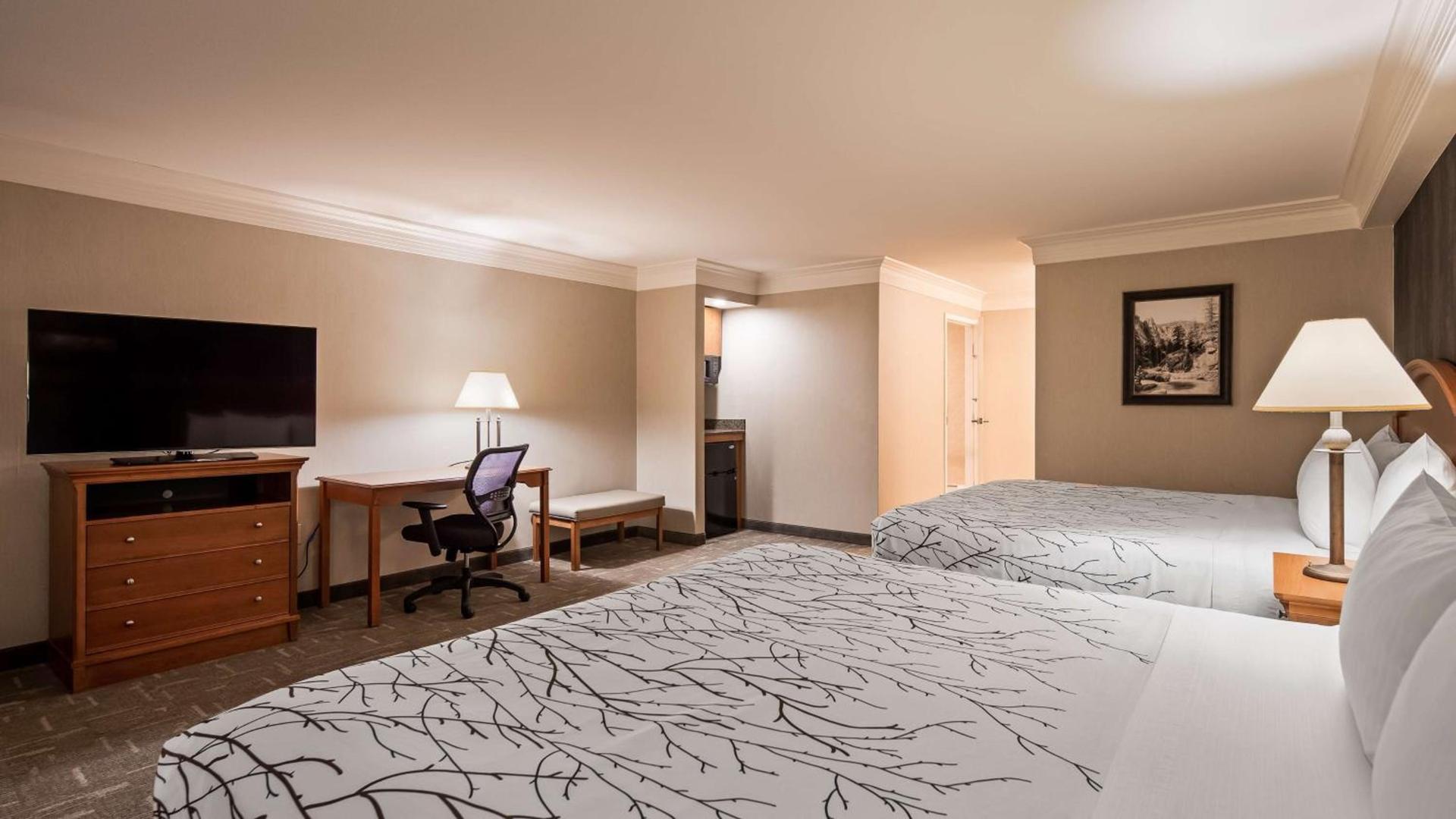 Best Western Plus Silver Saddle Inn photo 22