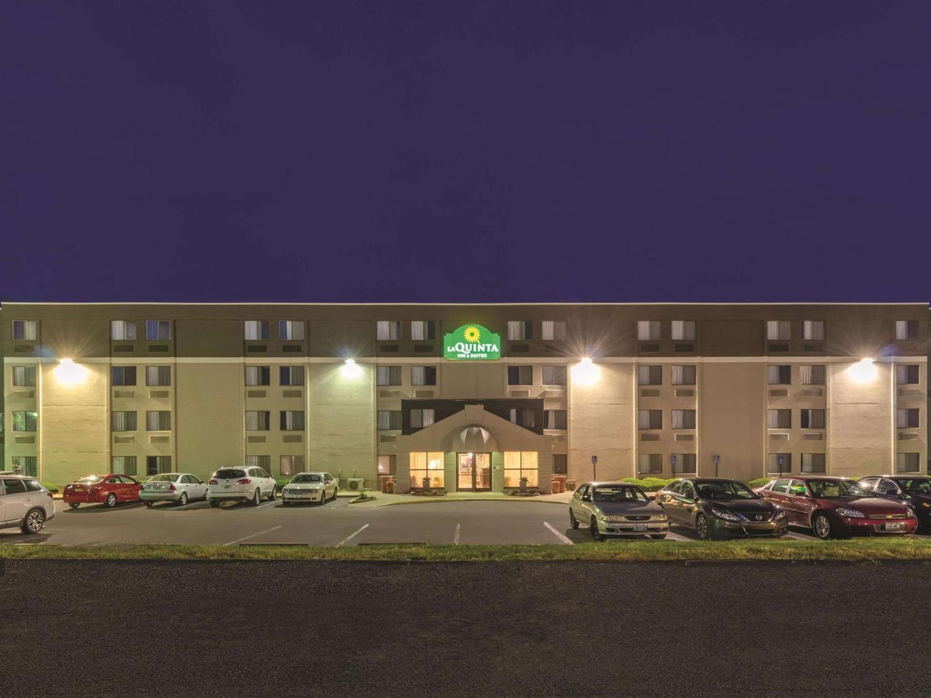 La Quinta by Wyndham Warwick Providence Airport photo 3