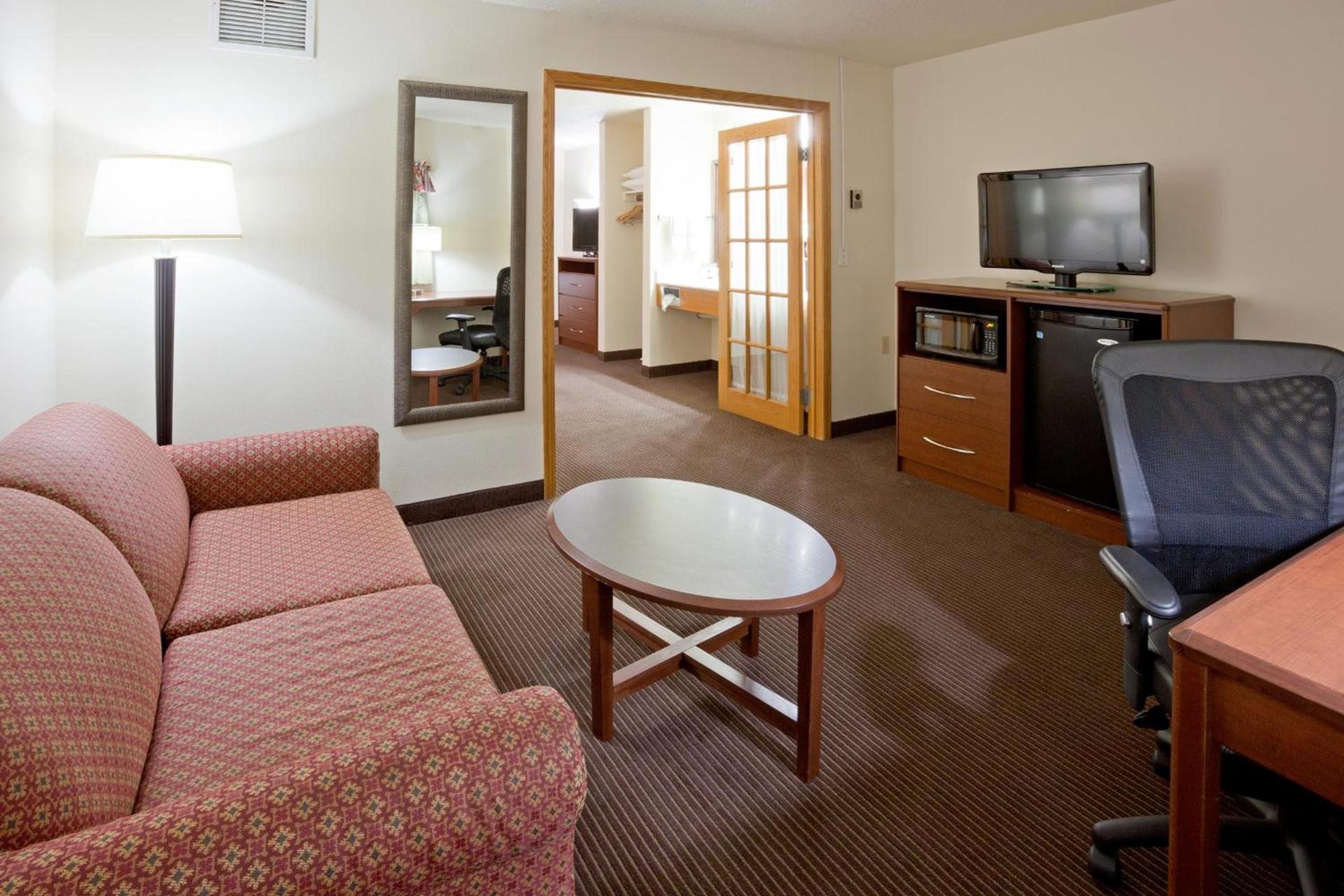 AmericInn by Wyndham Coon Rapids photo 44