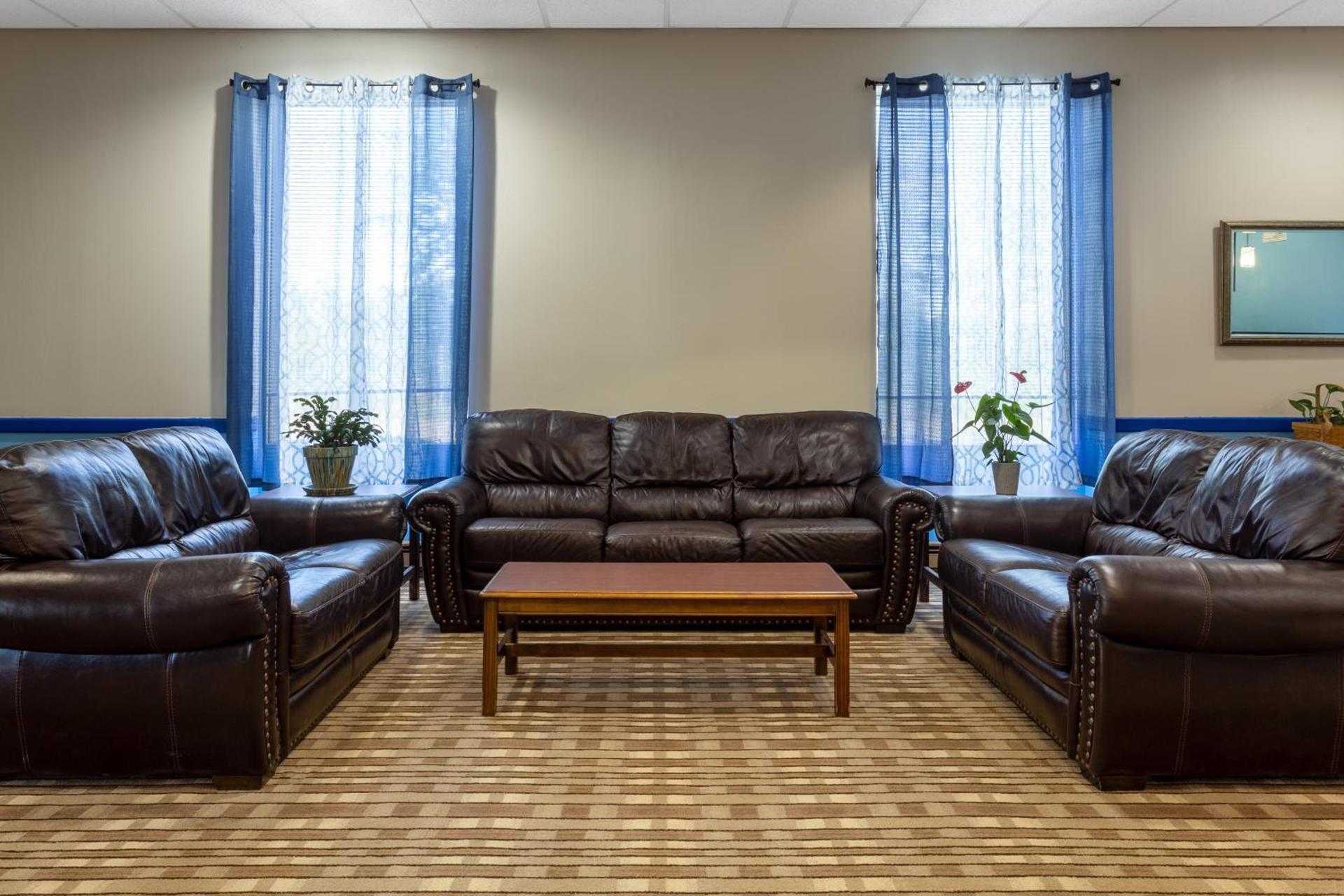Baymont by Wyndham Queensbury/Lake George photo 42