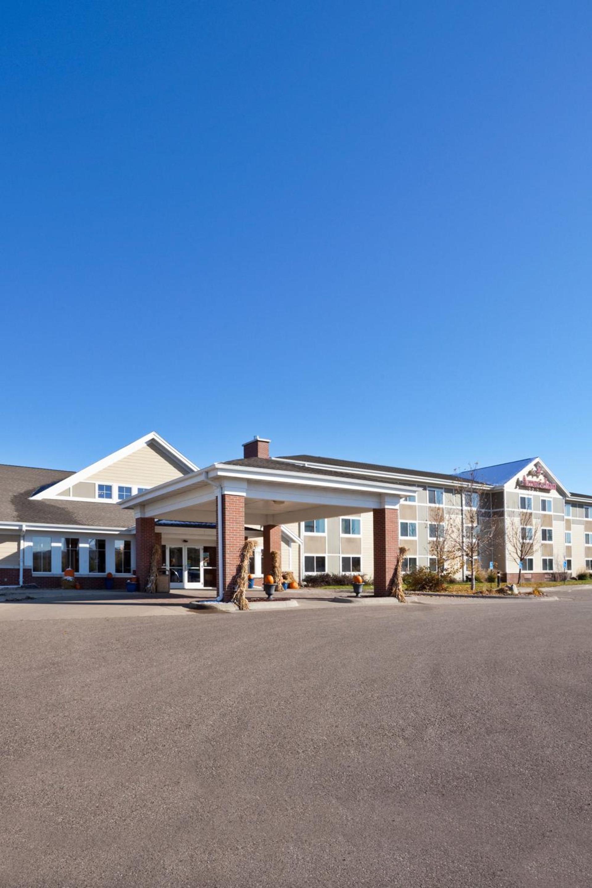AmericInn by Wyndham Fort Pierre Conference Center photo 49