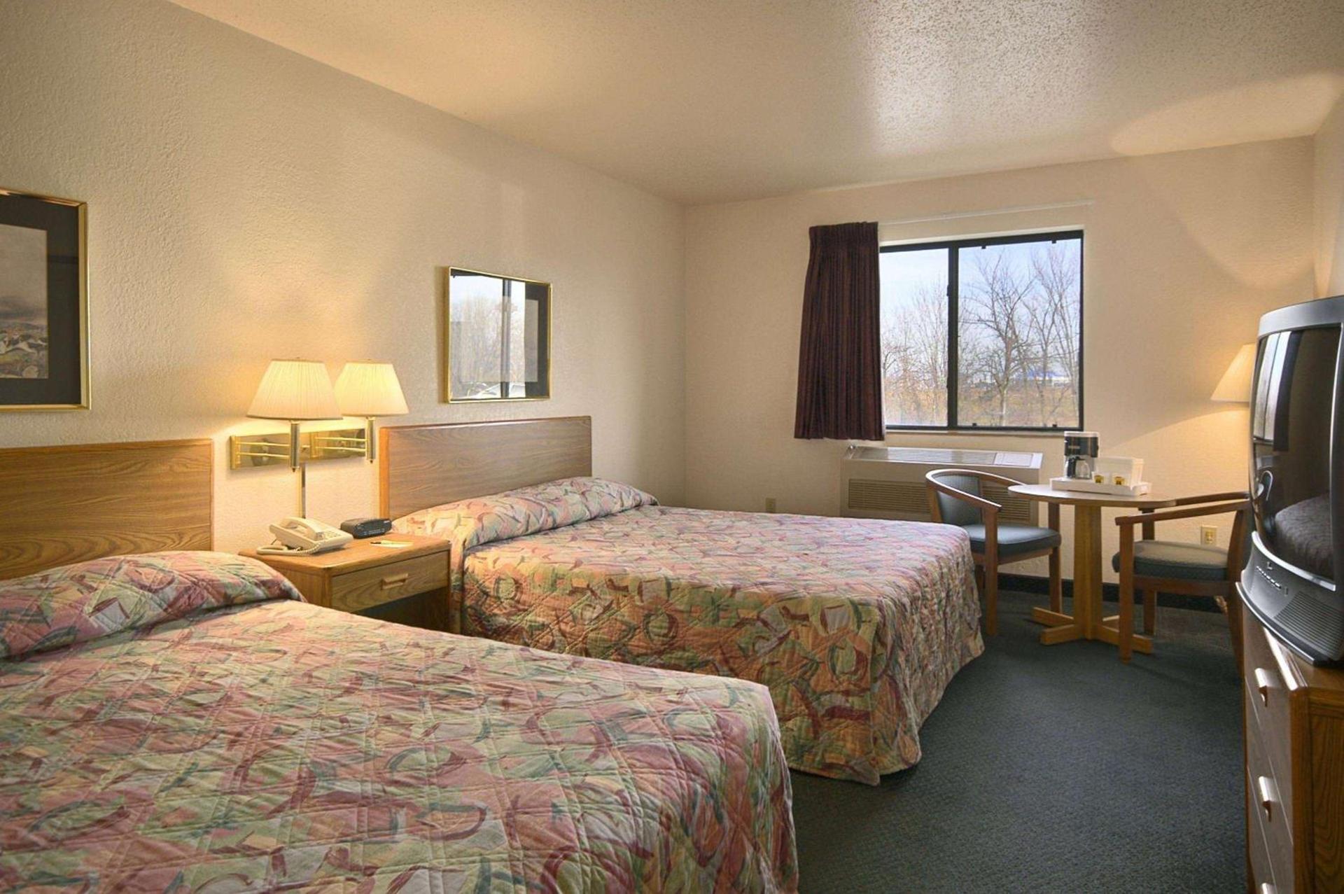 Travelodge by Wyndham Hudsonville photo 25