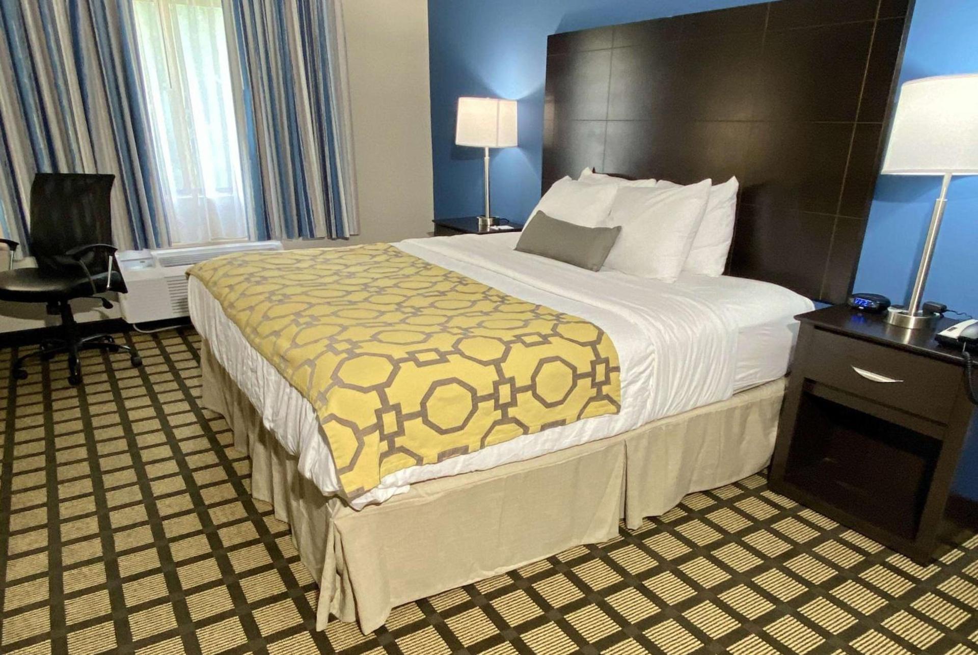 Baymont by Wyndham Latham Albany Airport photo 5