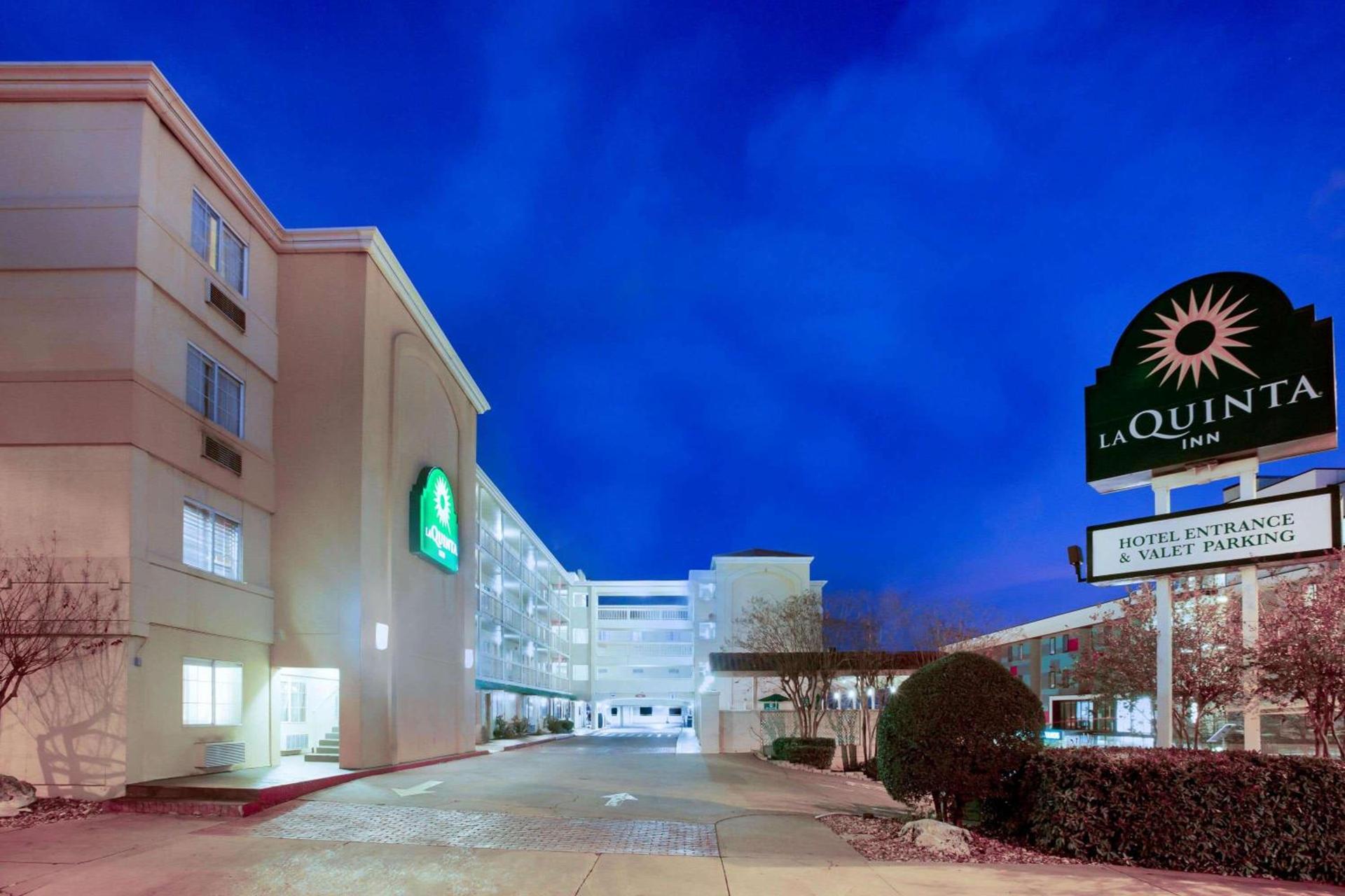La Quinta Inn by Wyndham Austin Capitol / Downtown photo 3