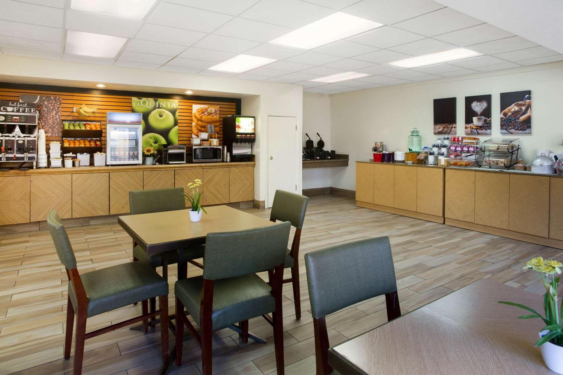 La Quinta Inn by Wyndham Austin Capitol / Downtown photo 6