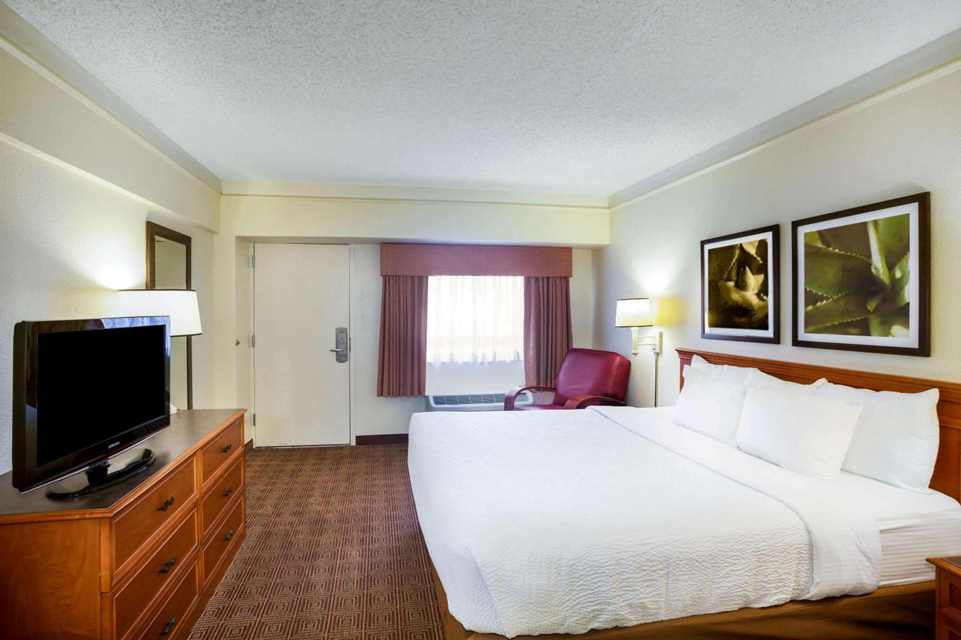 La Quinta Inn by Wyndham Austin Capitol / Downtown photo 13