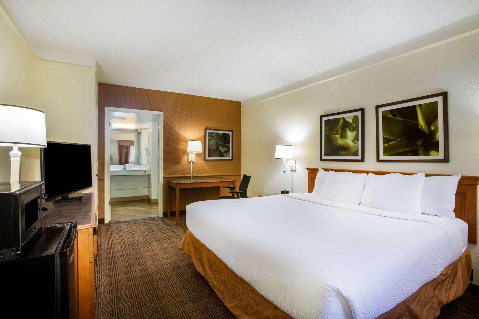 La Quinta Inn by Wyndham Austin Capitol / Downtown photo 15