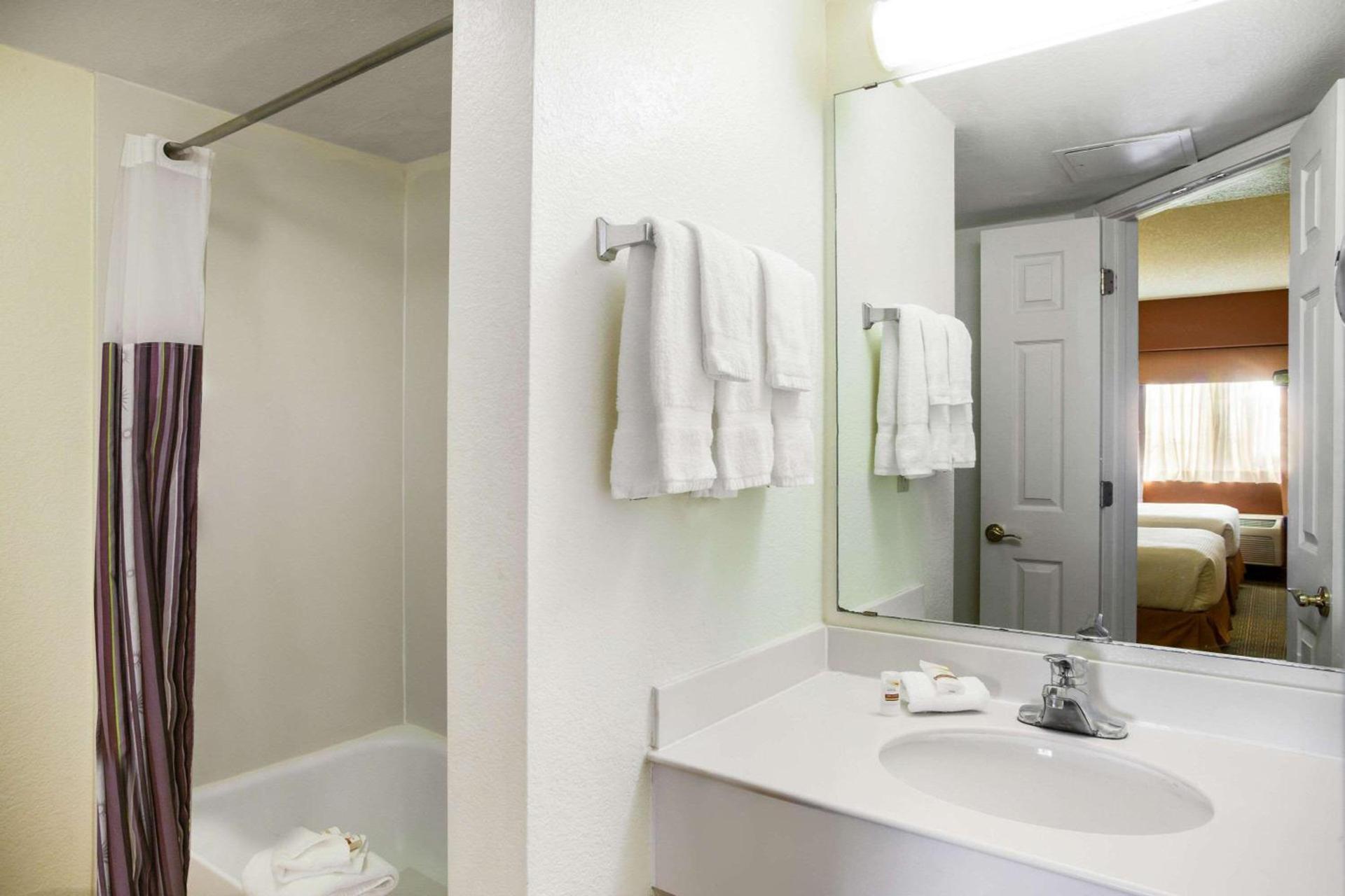 La Quinta Inn by Wyndham Austin Capitol / Downtown photo 20
