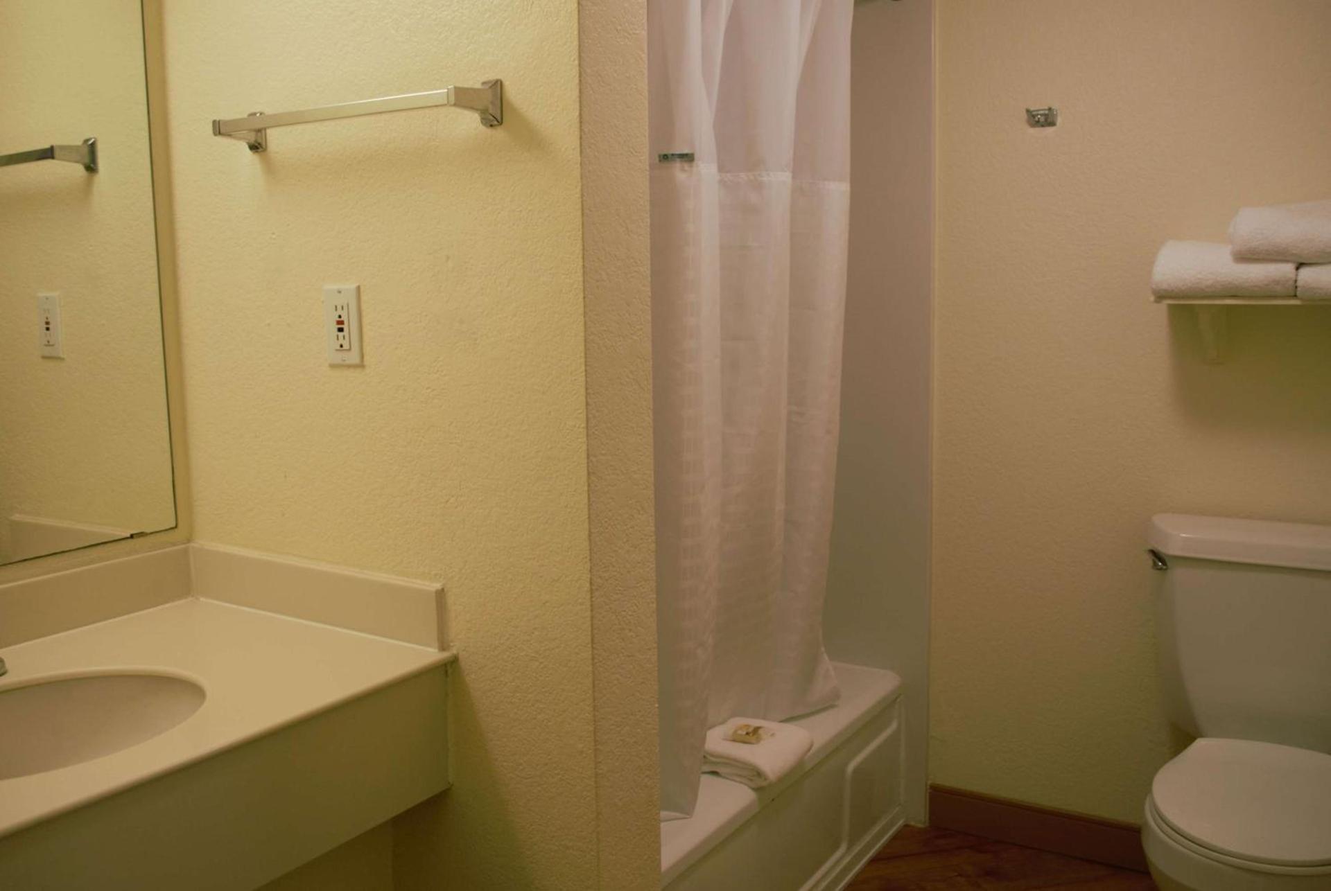 La Quinta Inn by Wyndham Austin Capitol / Downtown photo 22