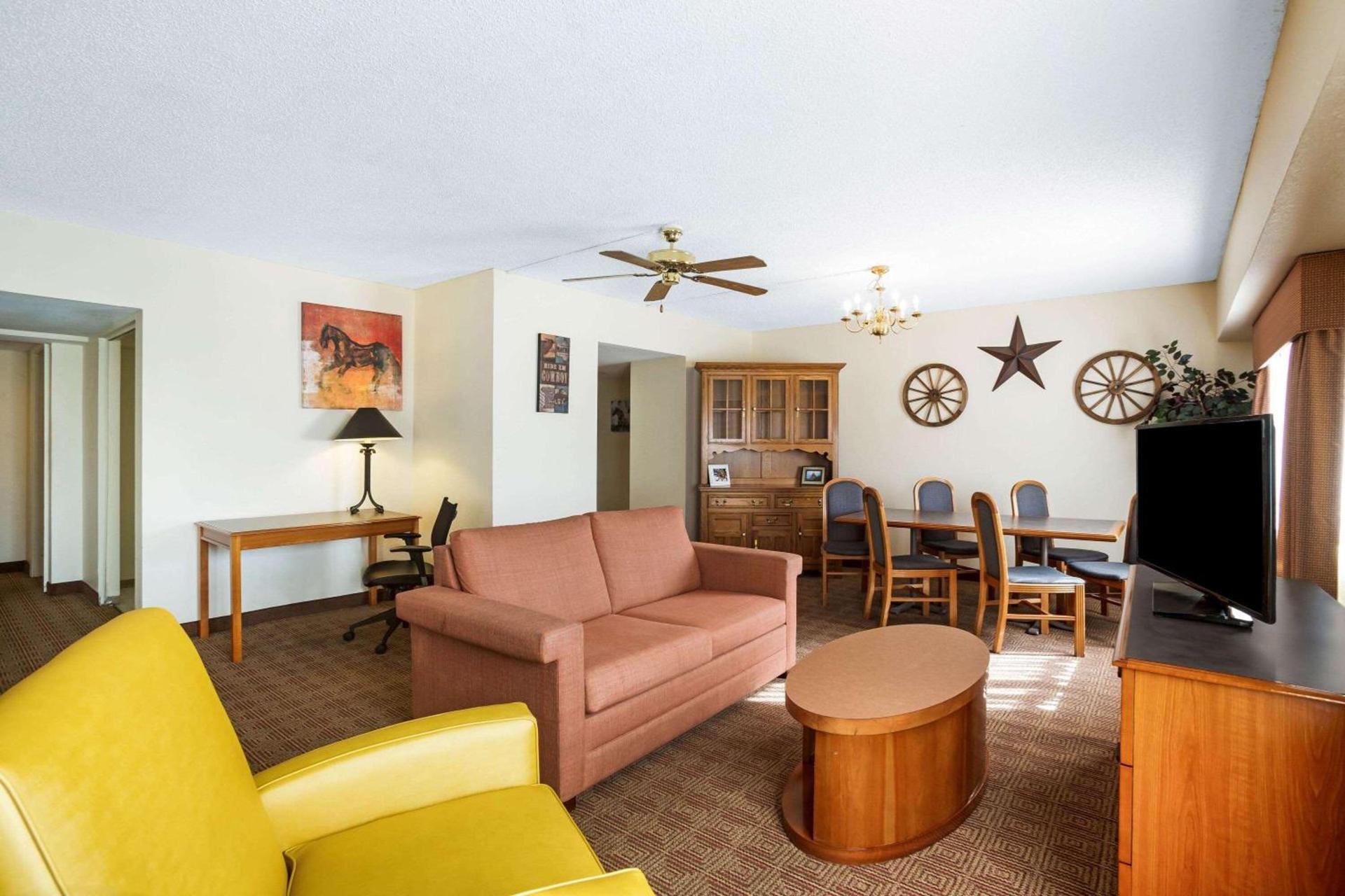 La Quinta Inn by Wyndham Austin Capitol / Downtown photo 24