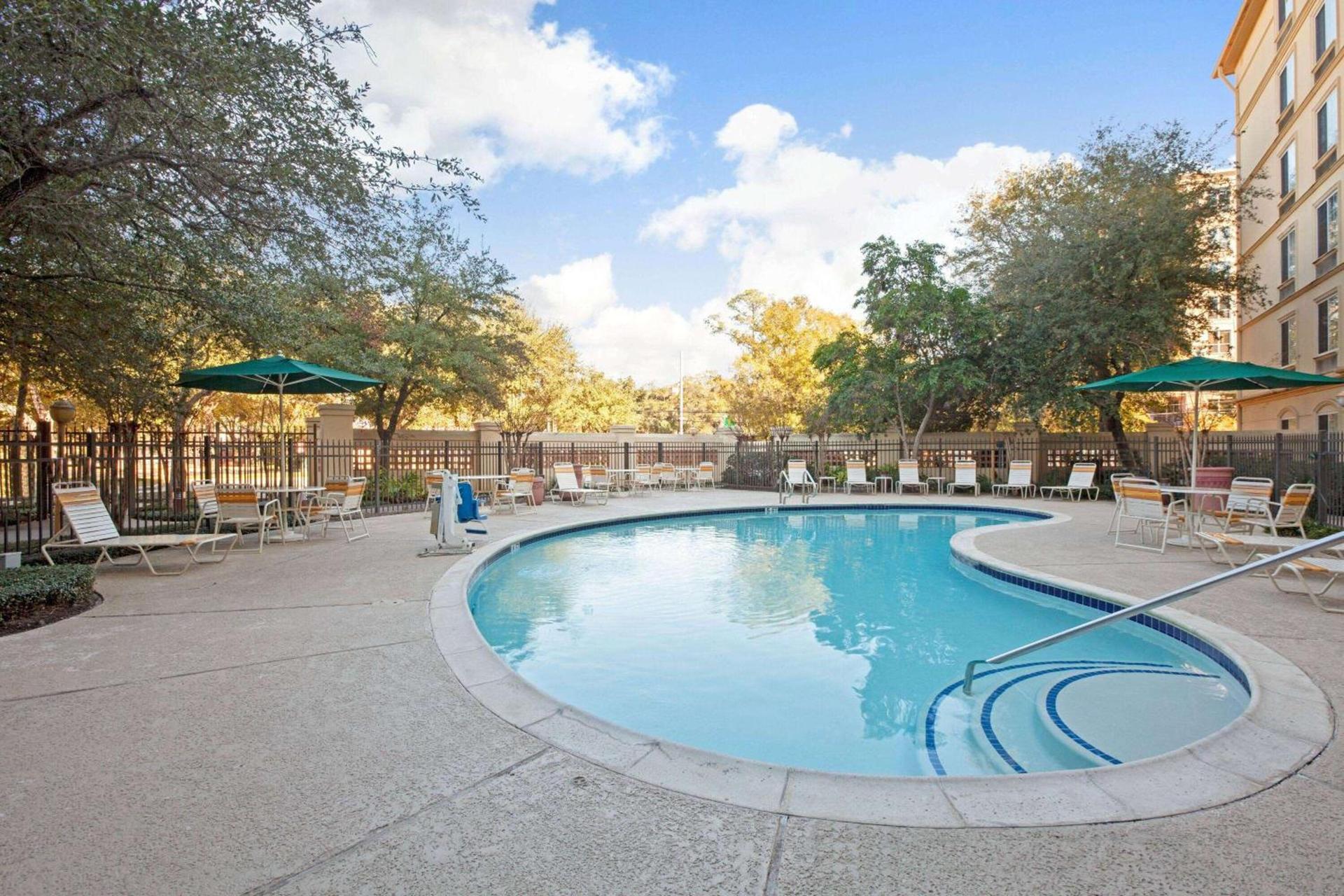 La Quinta by Wyndham Houston Galleria Area photo 13