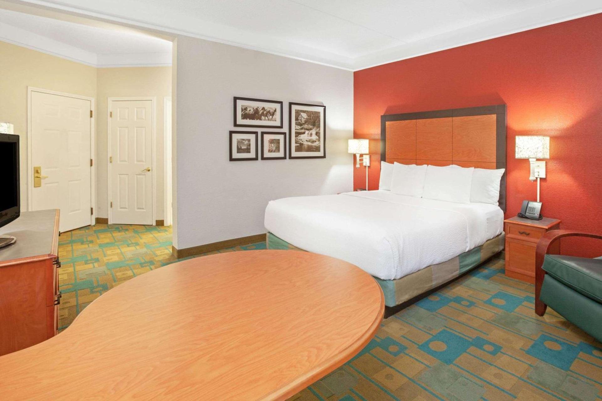 La Quinta by Wyndham Houston Galleria Area photo 23