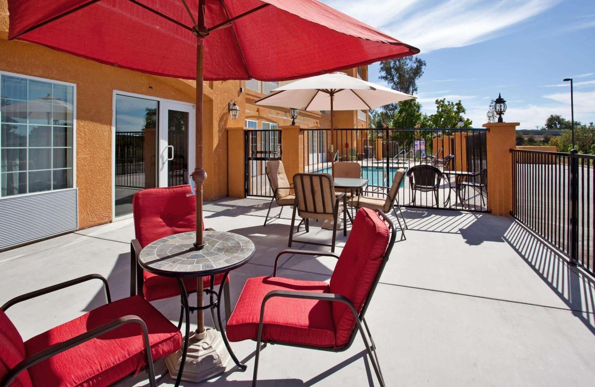 La Quinta by Wyndham Fowler photo 4