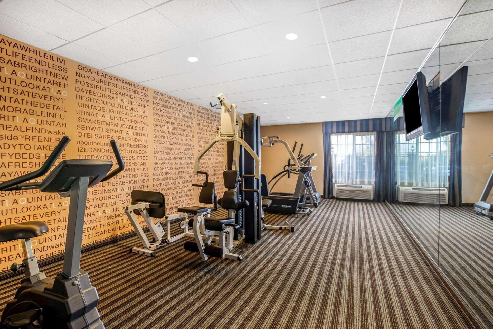 La Quinta by Wyndham Fowler photo 21