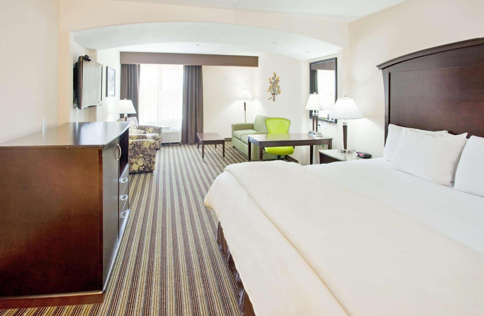 La Quinta by Wyndham Fowler photo 24