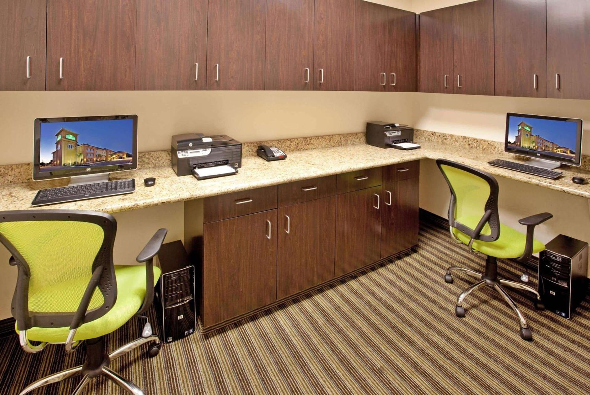 La Quinta by Wyndham Fowler photo 53