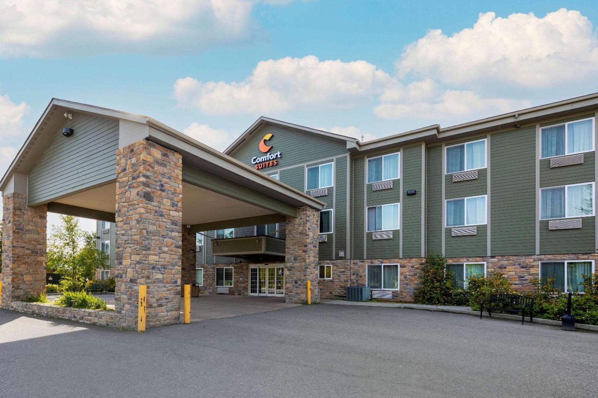 Comfort Suites Anchorage International Airport photo 2
